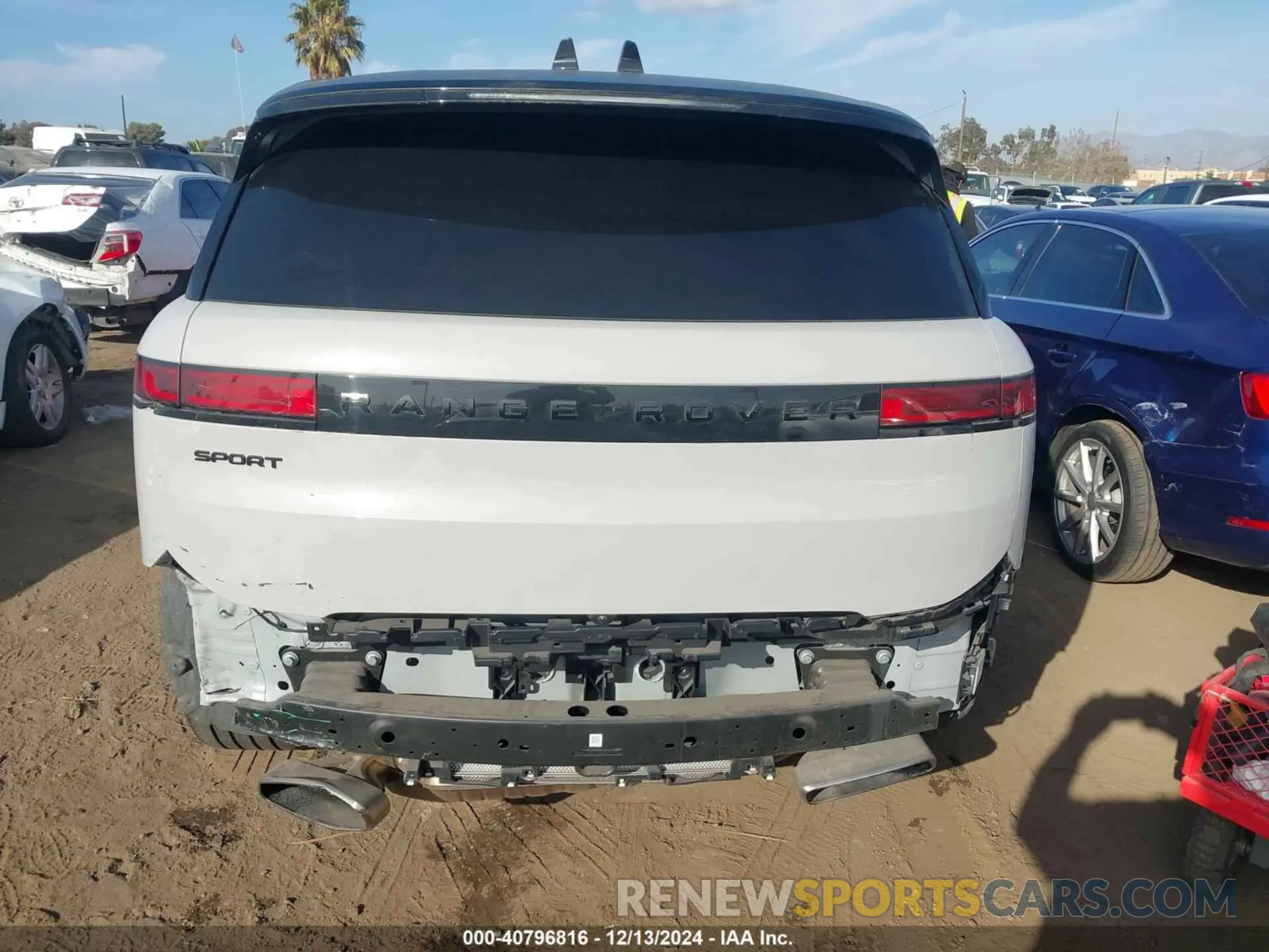17 fotografías del automóvil dañado SAL1L9FU4RA172350 LAND ROVER RANGE ROVER SPORT 2024