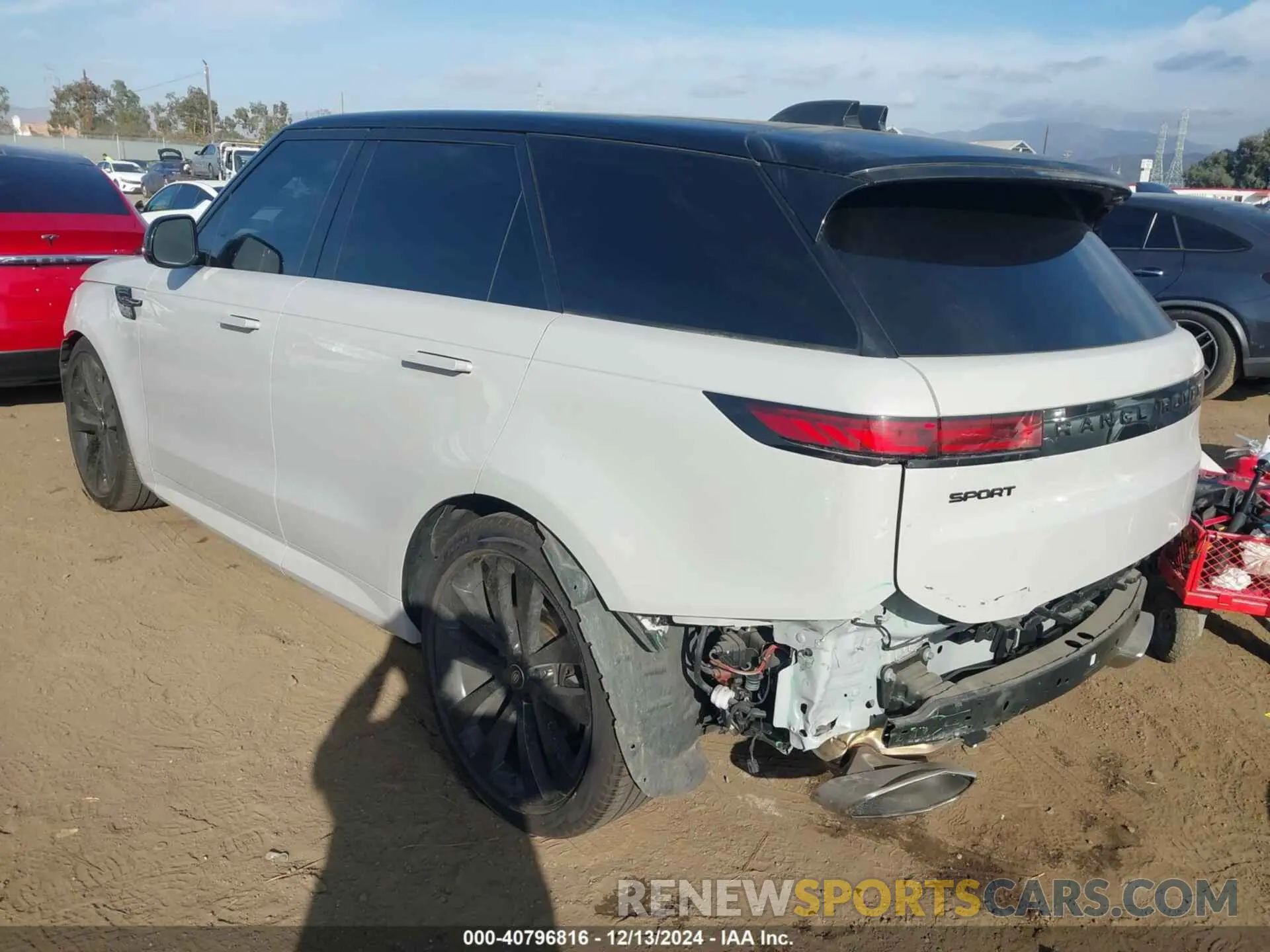 3 fotografías del automóvil dañado SAL1L9FU4RA172350 LAND ROVER RANGE ROVER SPORT 2024