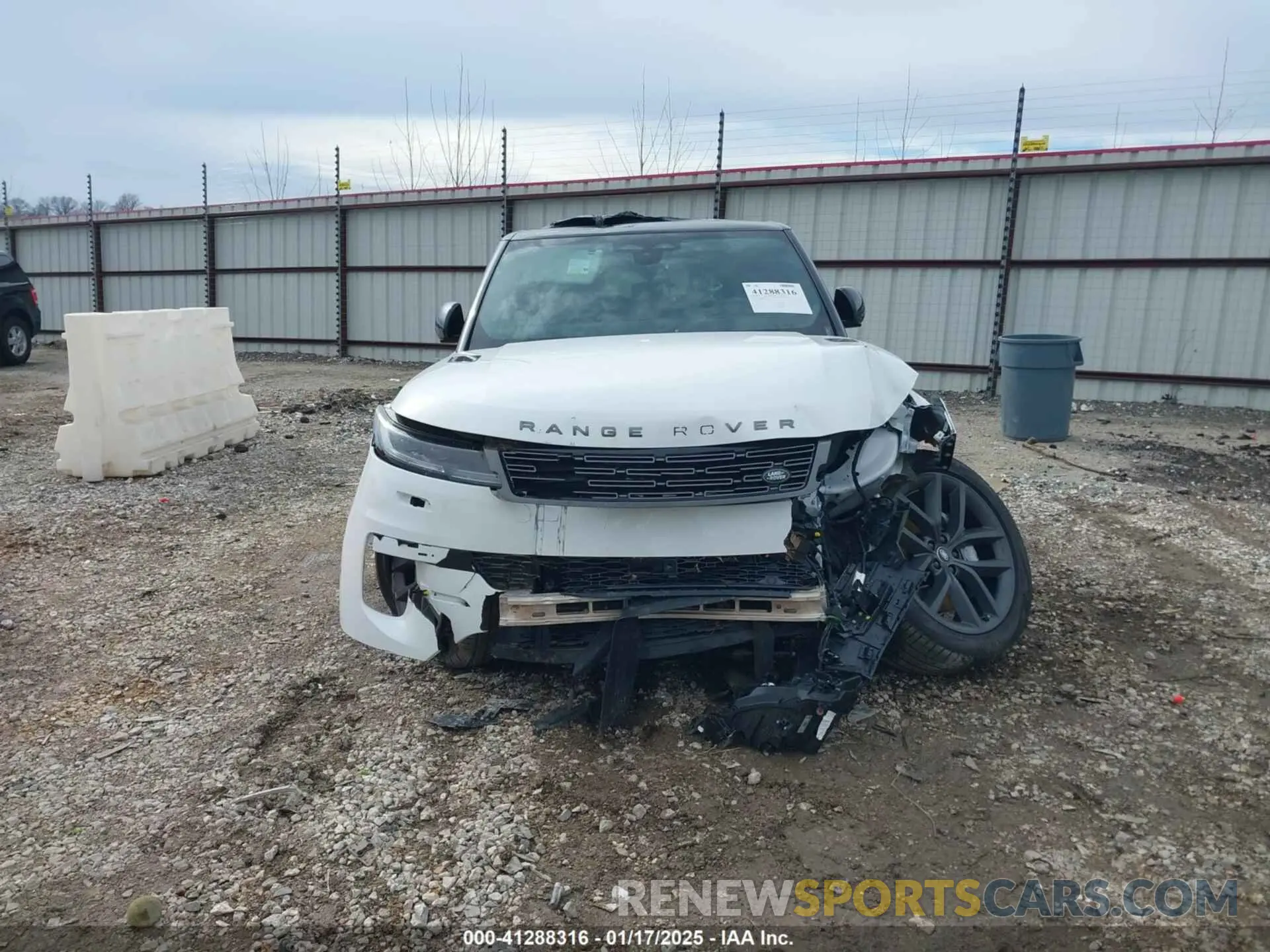 12 fotografías del automóvil dañado SAL1P9EU0RA169693 LAND ROVER RANGE ROVER SPORT 2024