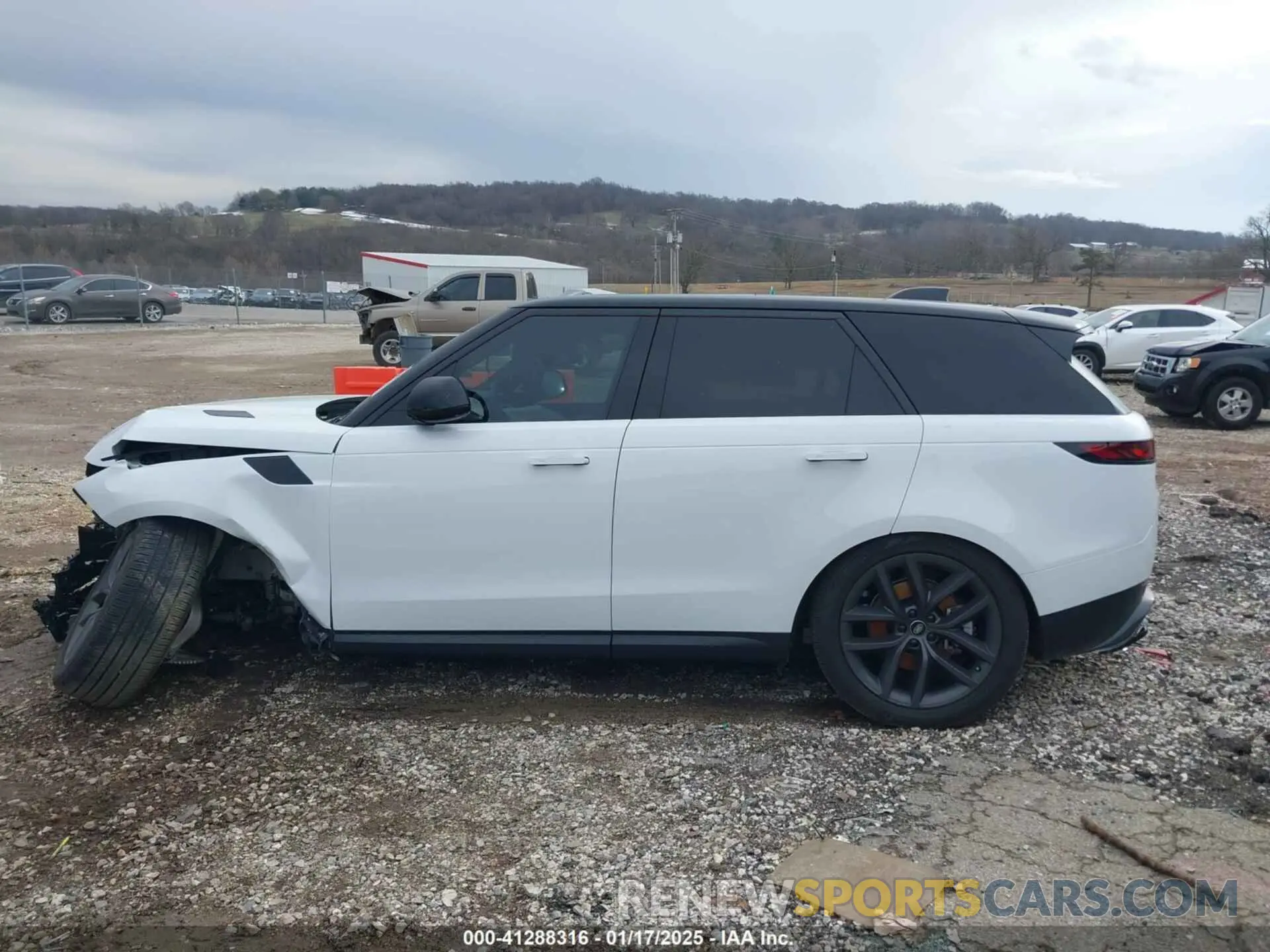 14 fotografías del automóvil dañado SAL1P9EU0RA169693 LAND ROVER RANGE ROVER SPORT 2024