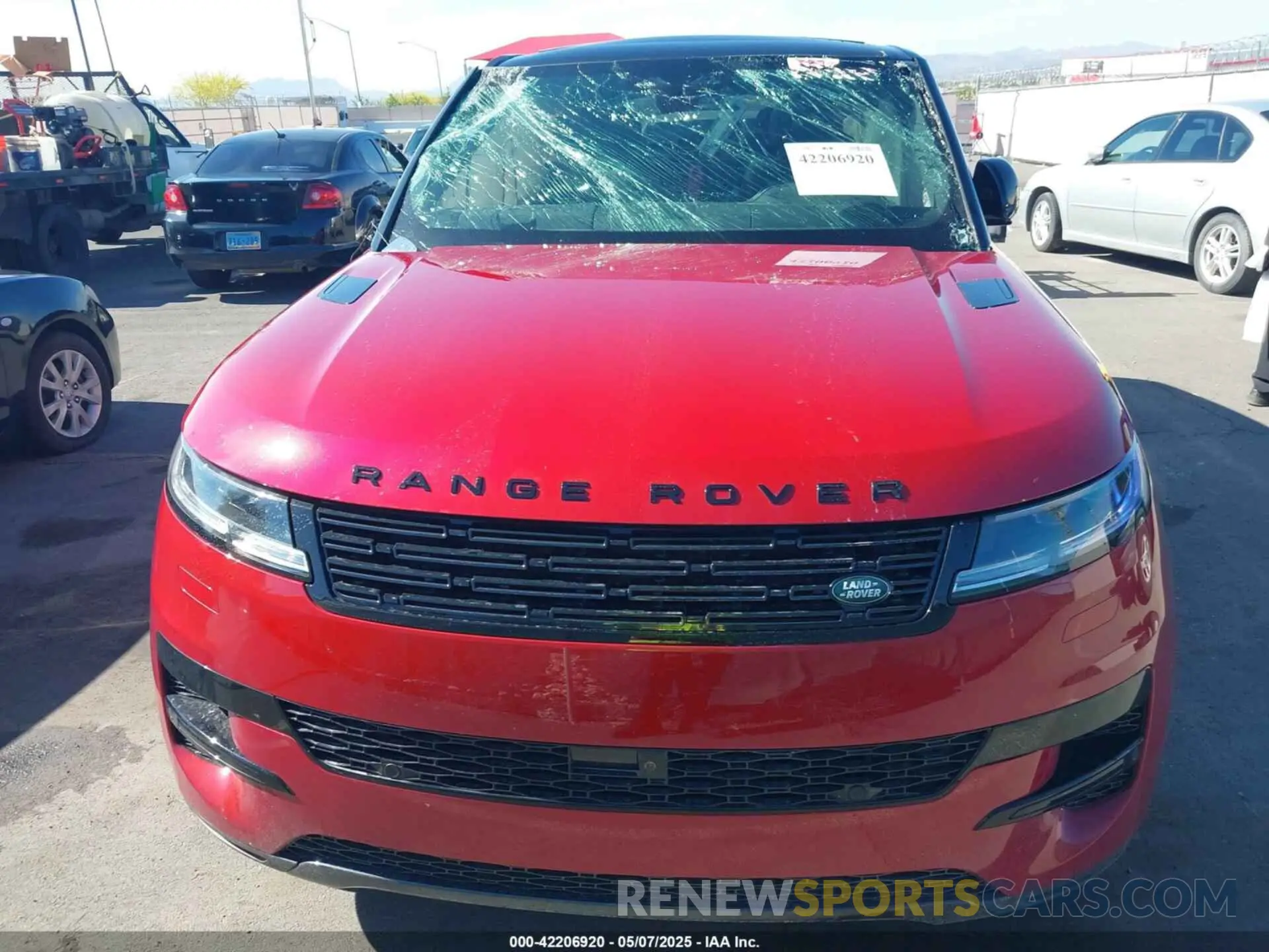 12 fotografías del automóvil dañado SAL1P9EU2RA199388 LAND ROVER RANGE ROVER SPORT 2024