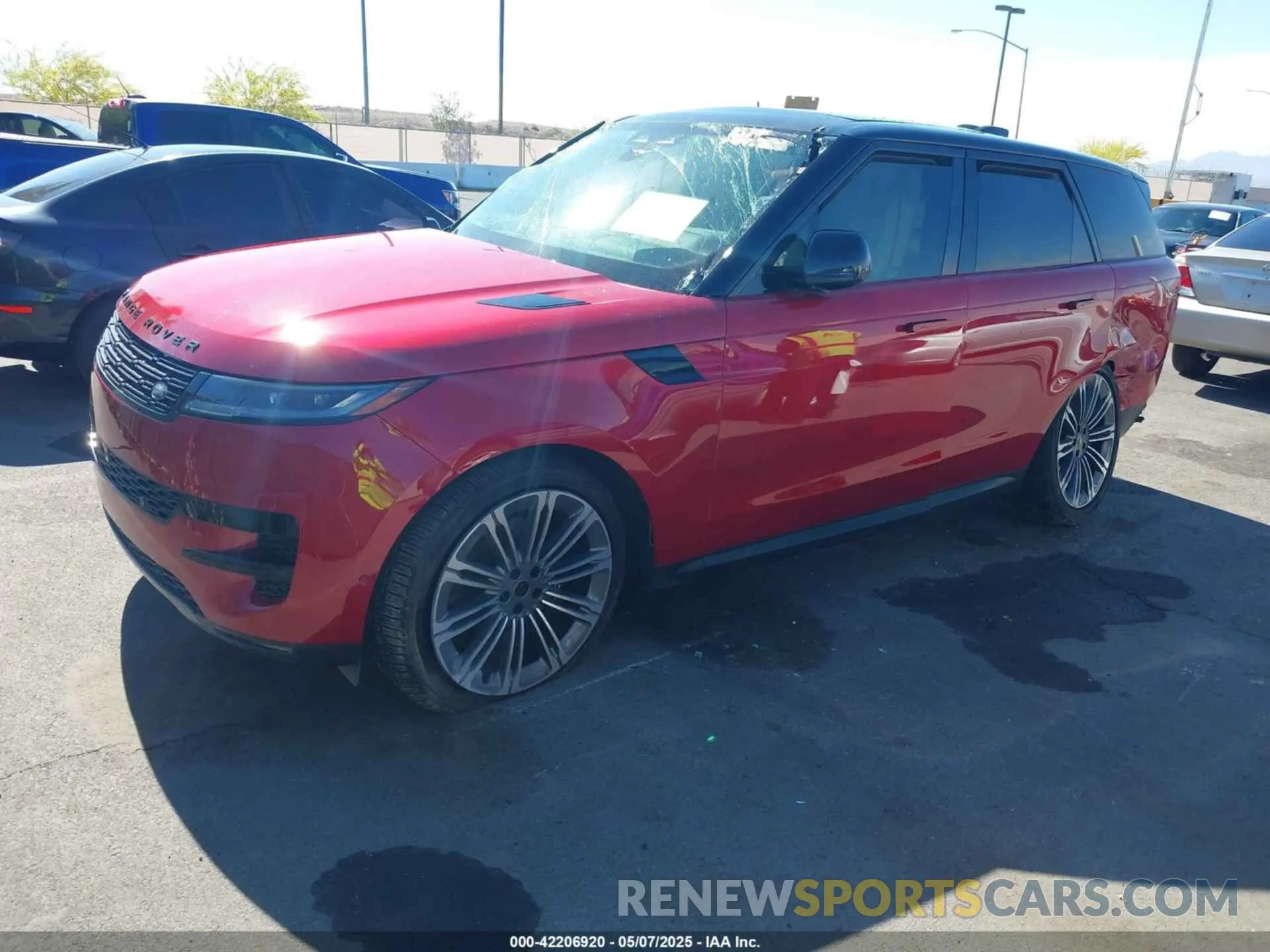 2 fotografías del automóvil dañado SAL1P9EU2RA199388 LAND ROVER RANGE ROVER SPORT 2024