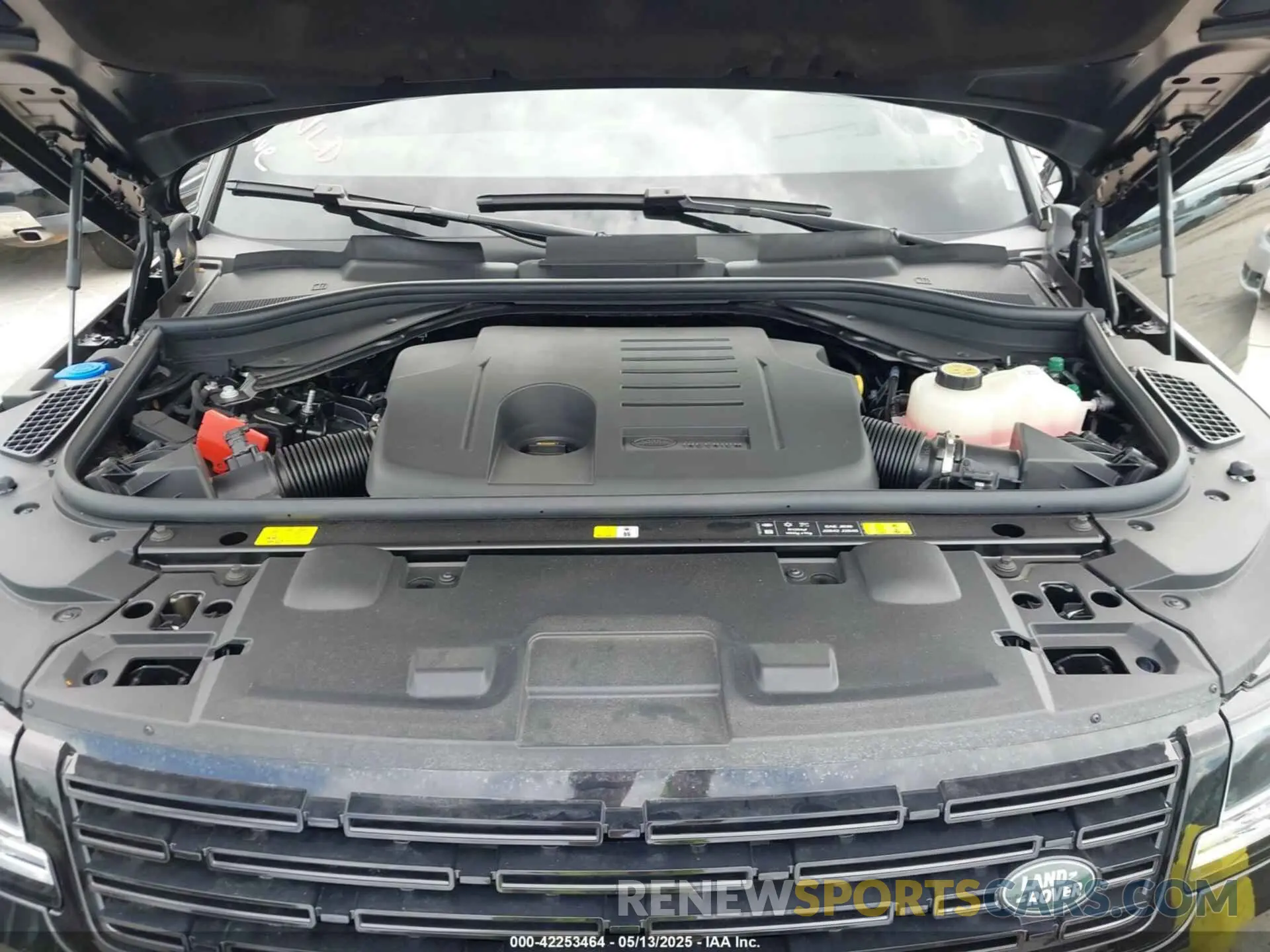 10 fotografías del automóvil dañado SAL1L9FU4SA438441 LAND ROVER RANGE ROVER SPORT 2025