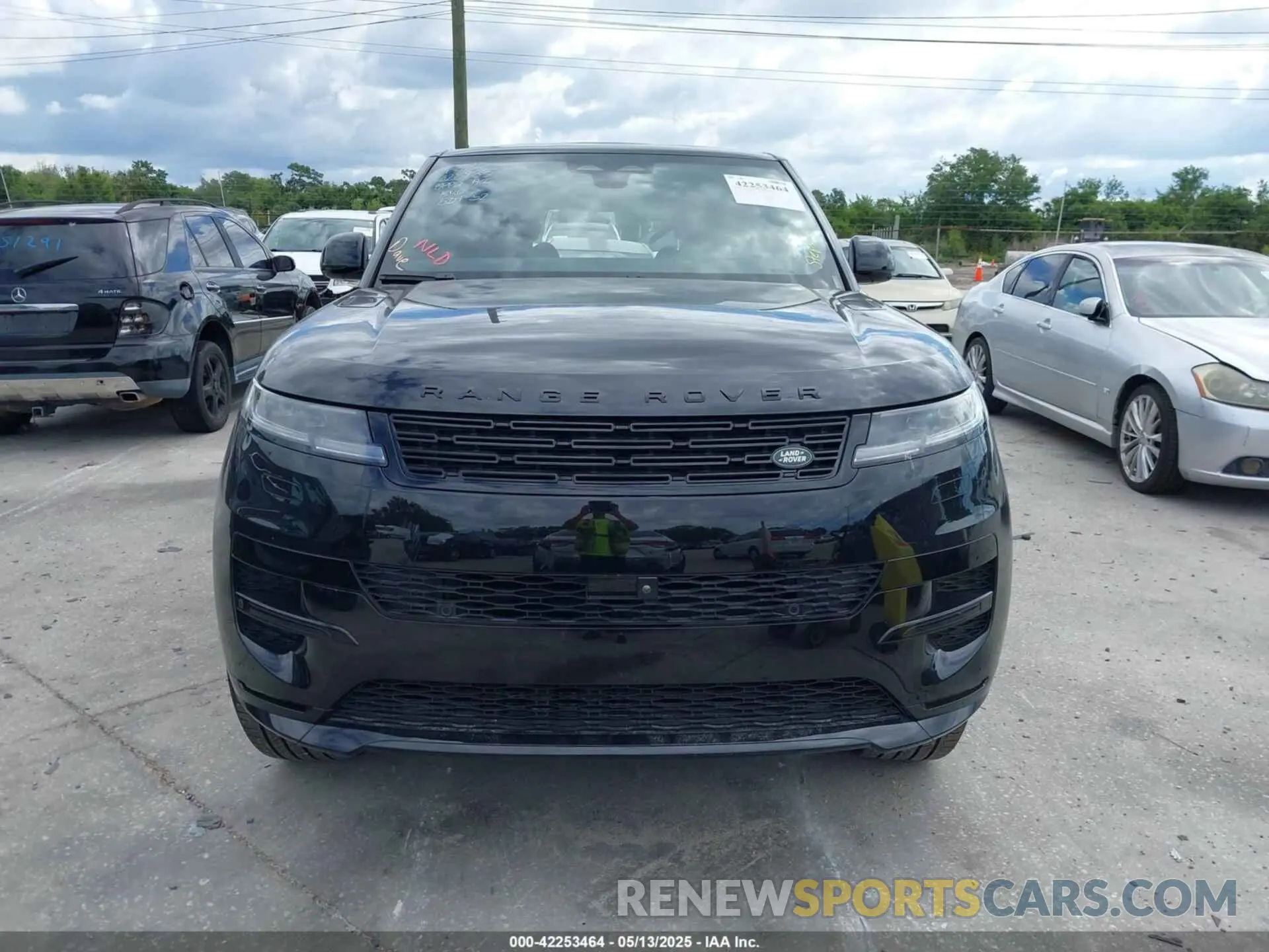 13 fotografías del automóvil dañado SAL1L9FU4SA438441 LAND ROVER RANGE ROVER SPORT 2025