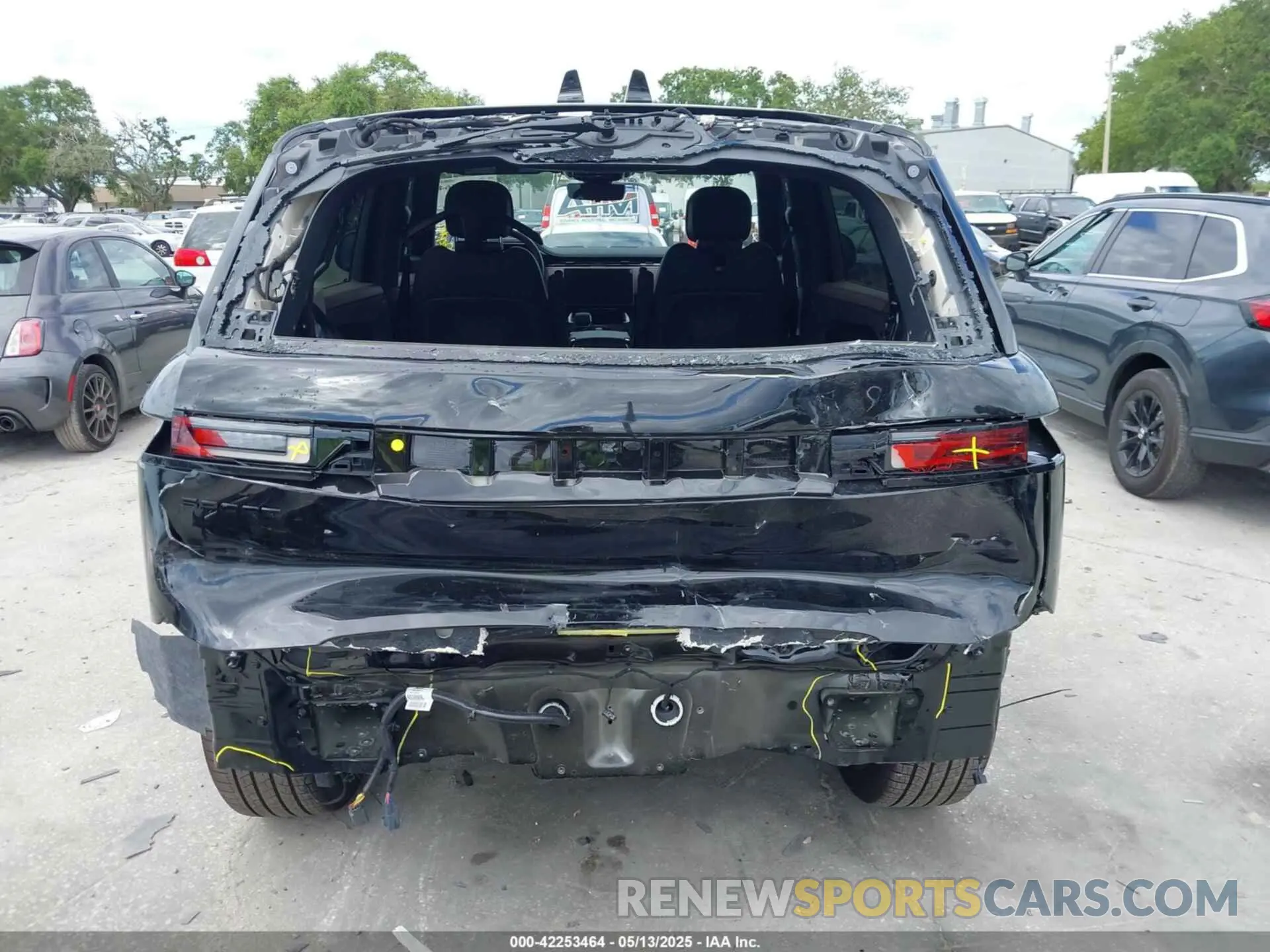 17 fotografías del automóvil dañado SAL1L9FU4SA438441 LAND ROVER RANGE ROVER SPORT 2025