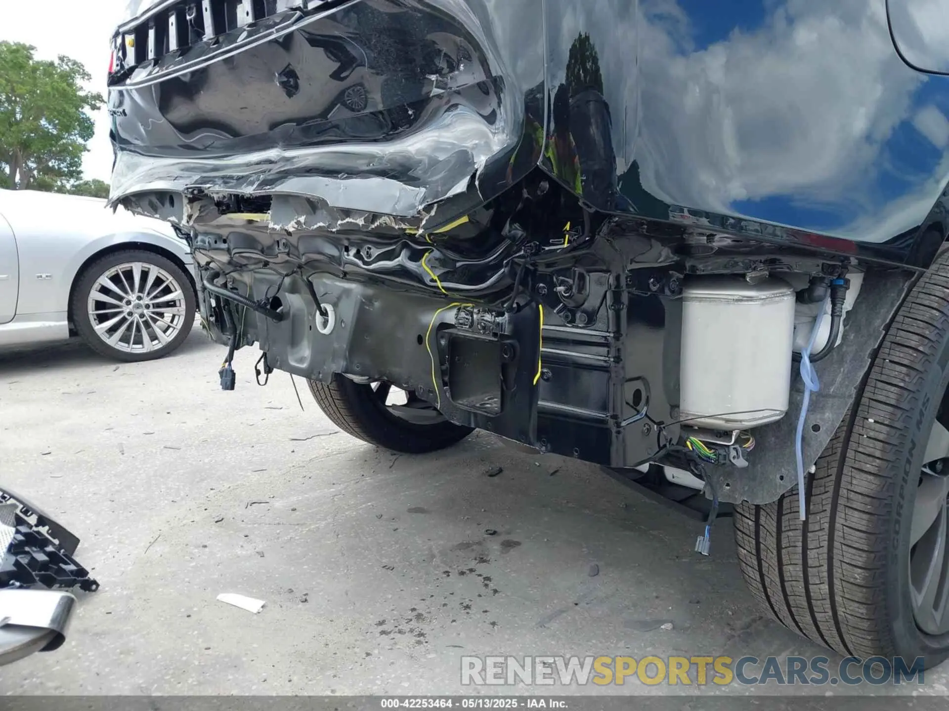 19 fotografías del automóvil dañado SAL1L9FU4SA438441 LAND ROVER RANGE ROVER SPORT 2025