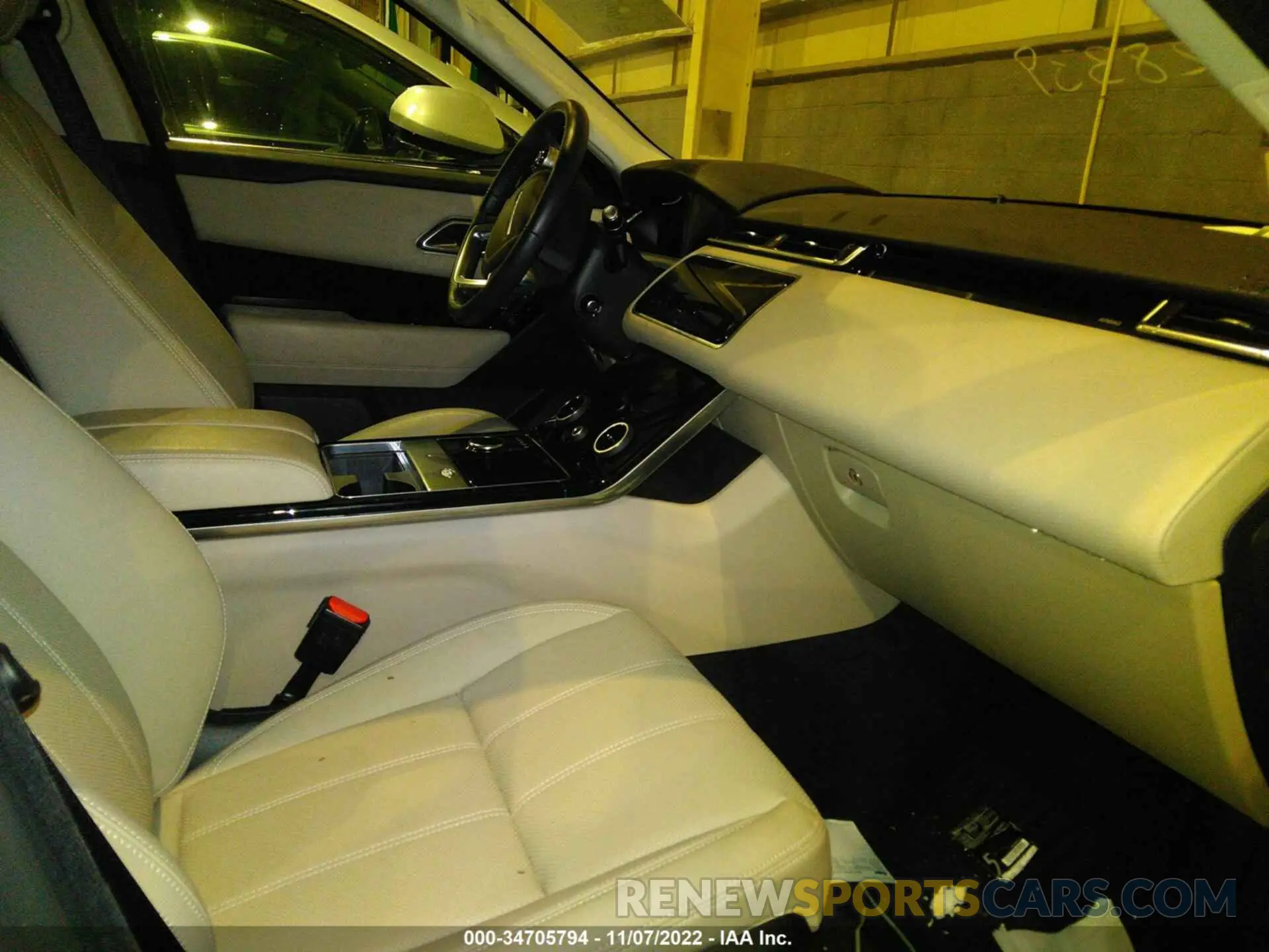 5 fotografías del automóvil dañado 00LYB2EX7KA203617 LAND ROVER RANGE ROVER VELAR 2019