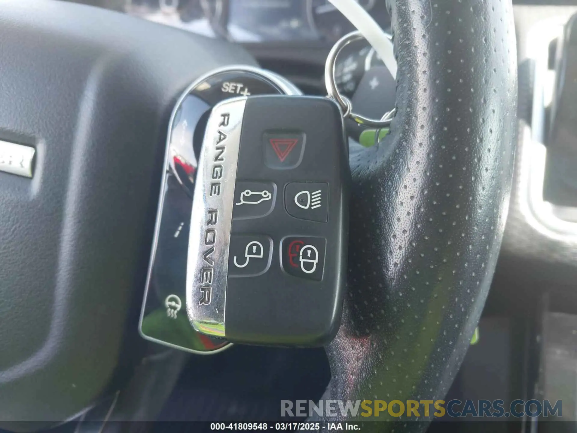 11 fotografías del automóvil dañado SALYB2EN7KA779531 LAND ROVER RANGE ROVER VELAR 2019