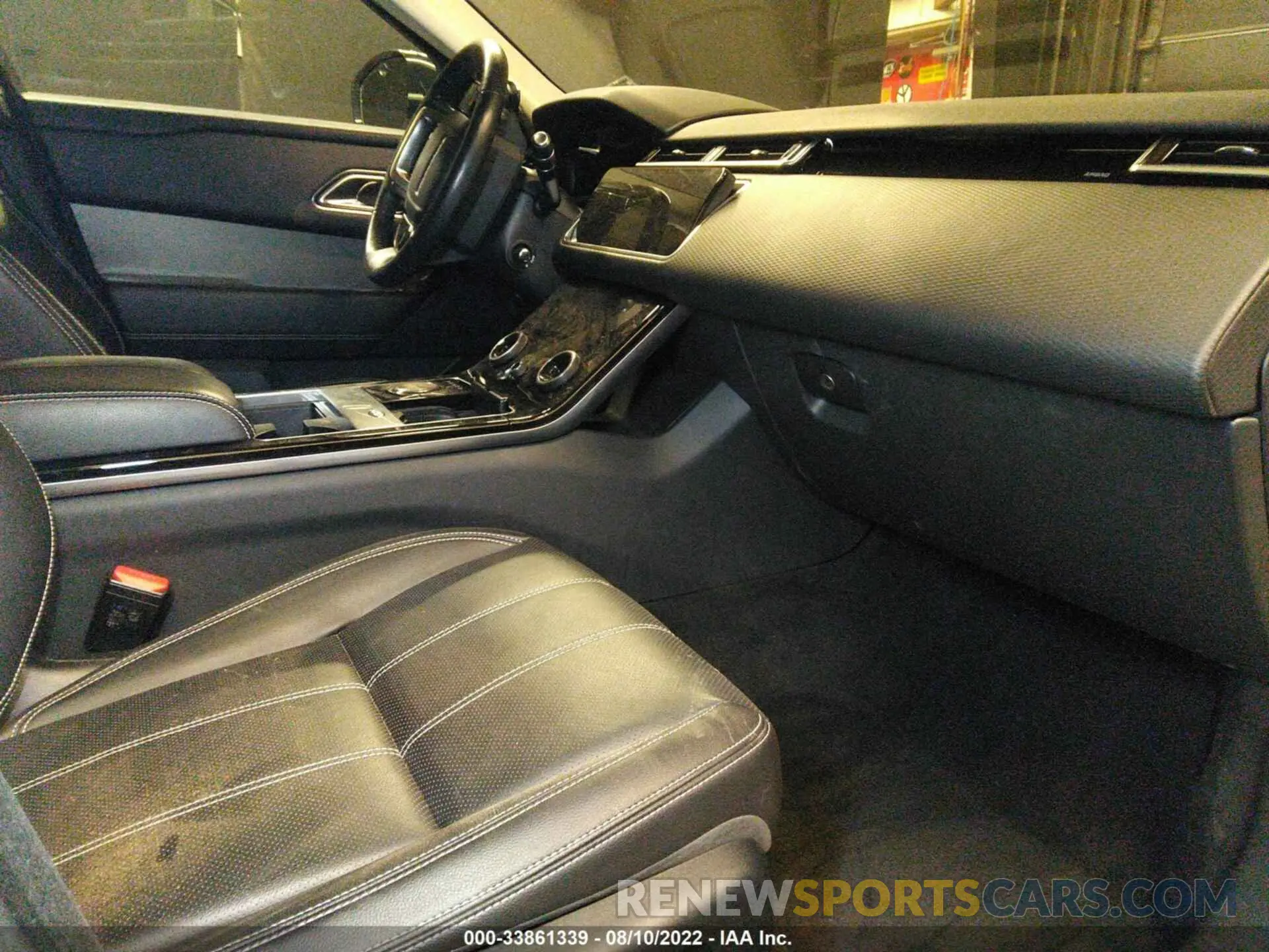 5 fotografías del automóvil dañado SALYB2EV2KA788010 LAND ROVER RANGE ROVER VELAR 2019