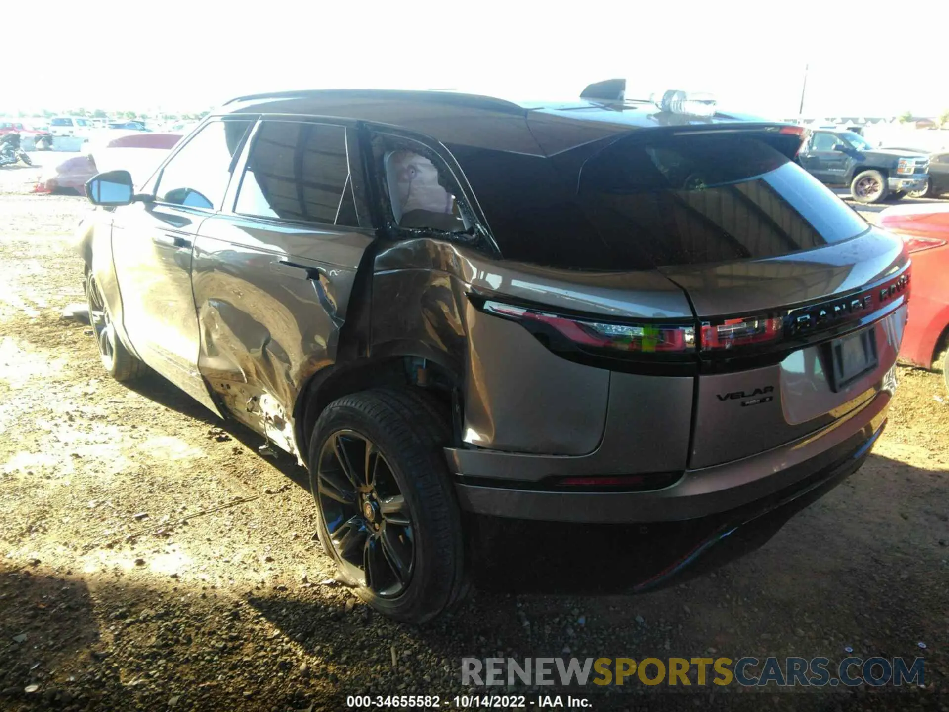 3 fotografías del automóvil dañado SALYB2EX1KA217805 LAND ROVER RANGE ROVER VELAR 2019