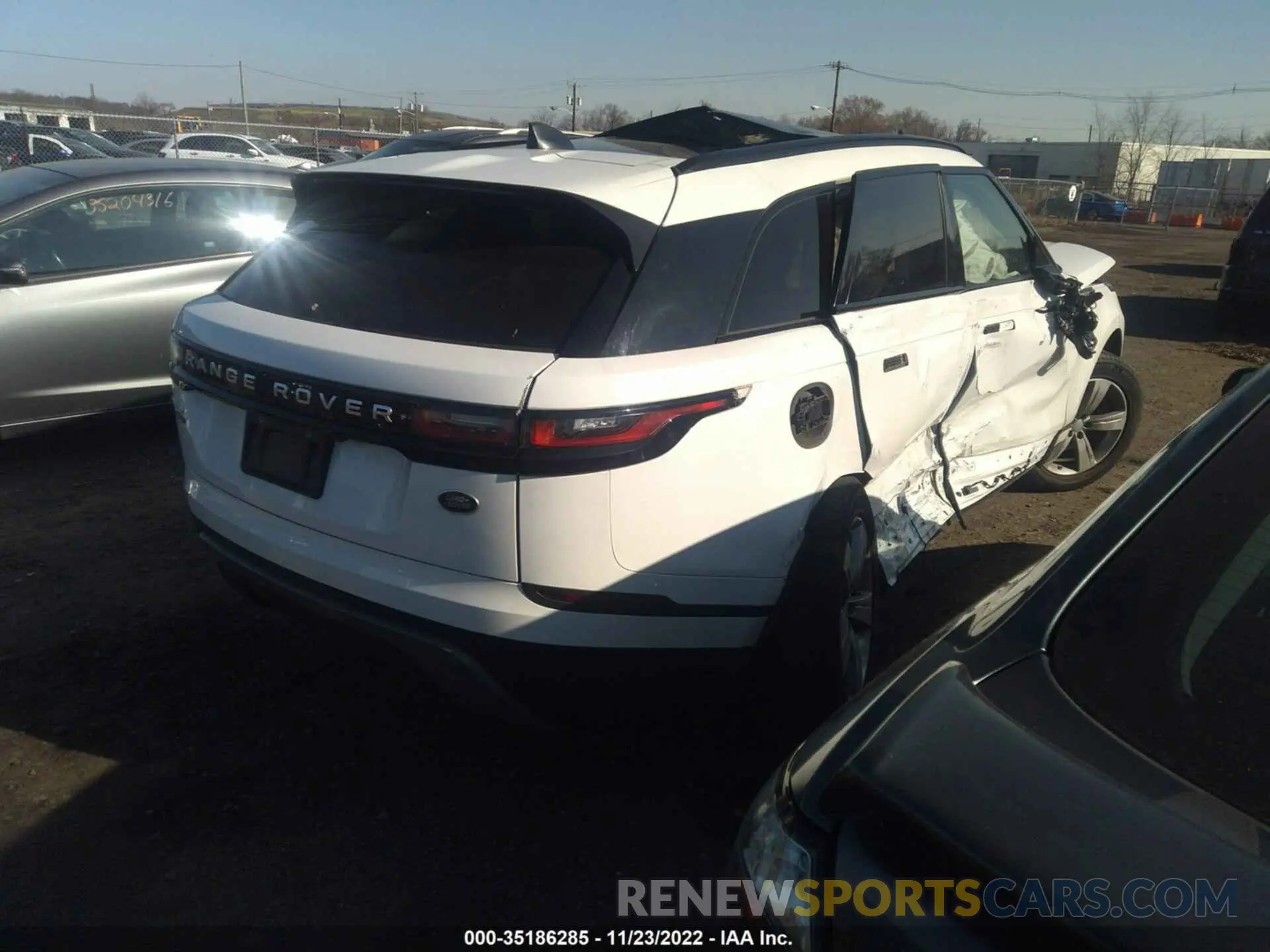 4 fotografías del automóvil dañado SALYB2EX2KA785318 LAND ROVER RANGE ROVER VELAR 2019