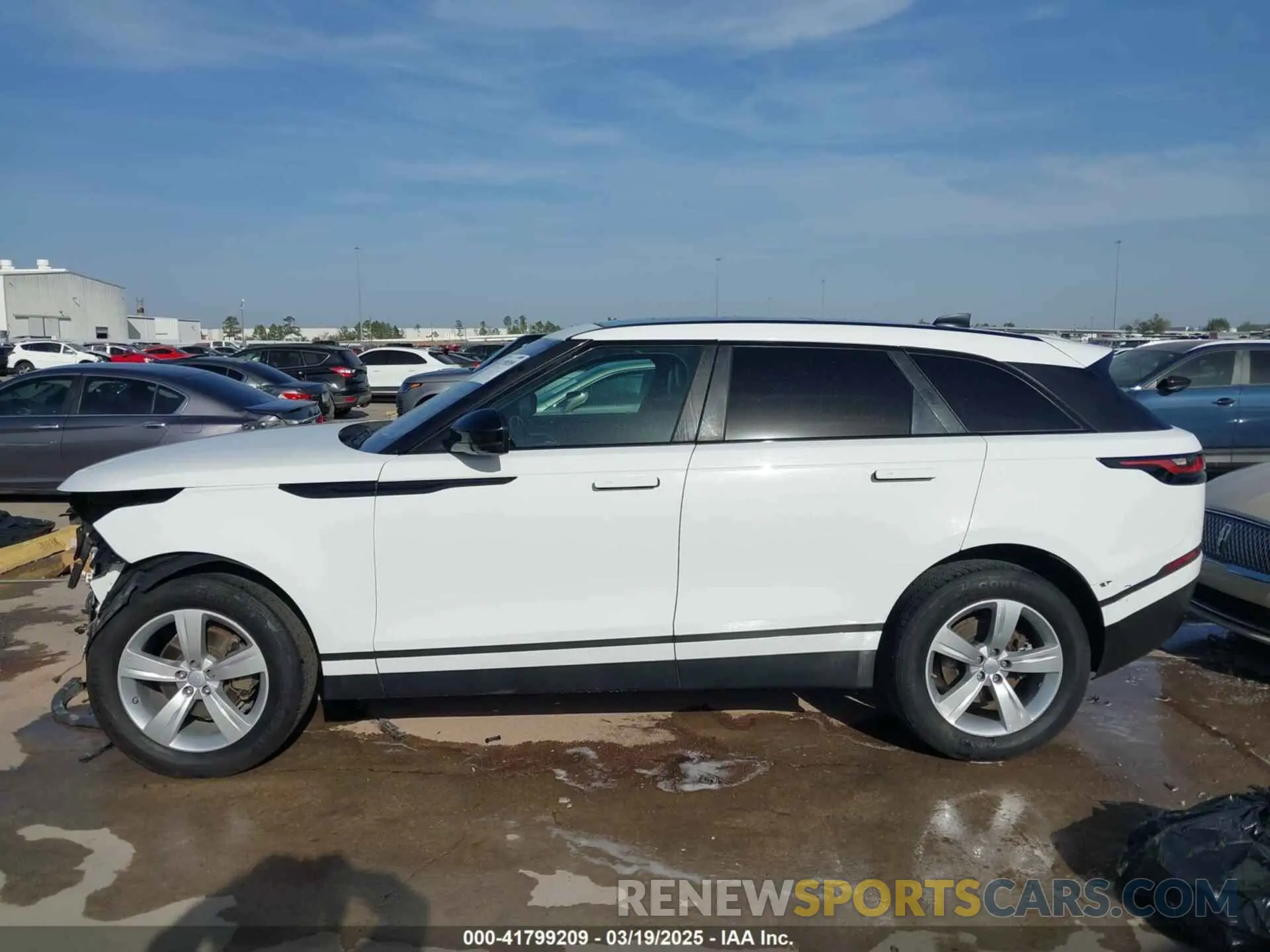 15 fotografías del automóvil dañado SALYB2EX3KA787594 LAND ROVER RANGE ROVER VELAR 2019