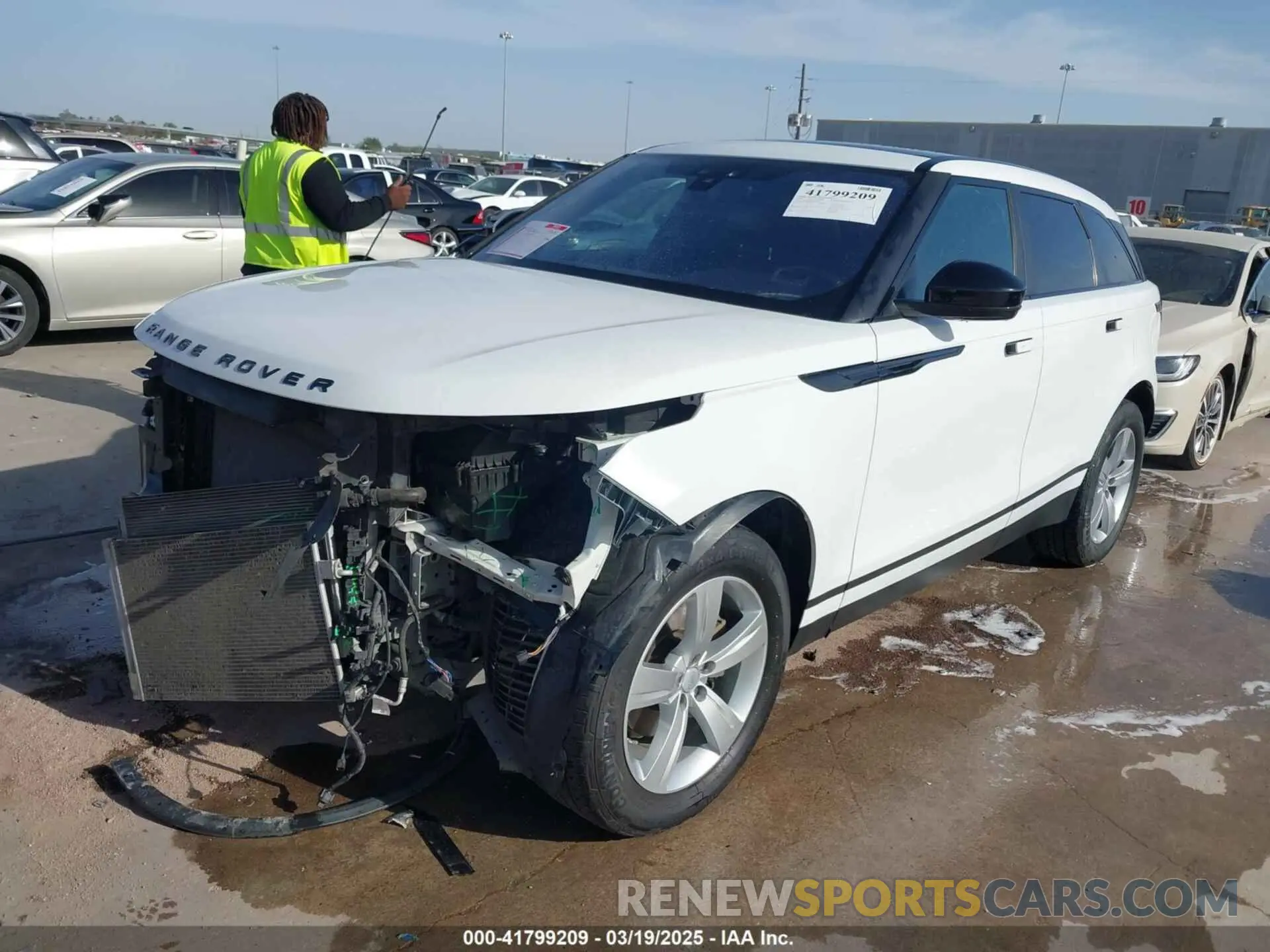 2 fotografías del automóvil dañado SALYB2EX3KA787594 LAND ROVER RANGE ROVER VELAR 2019