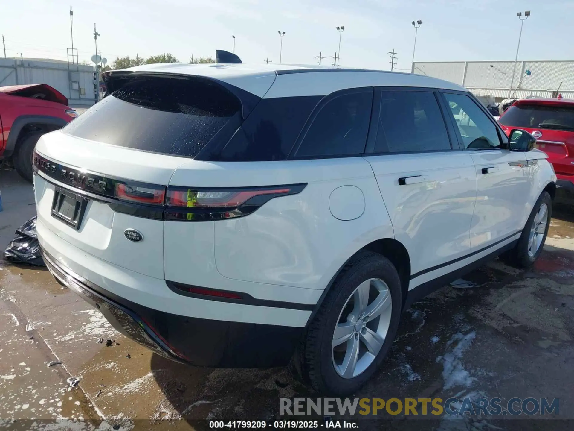 4 fotografías del automóvil dañado SALYB2EX3KA787594 LAND ROVER RANGE ROVER VELAR 2019