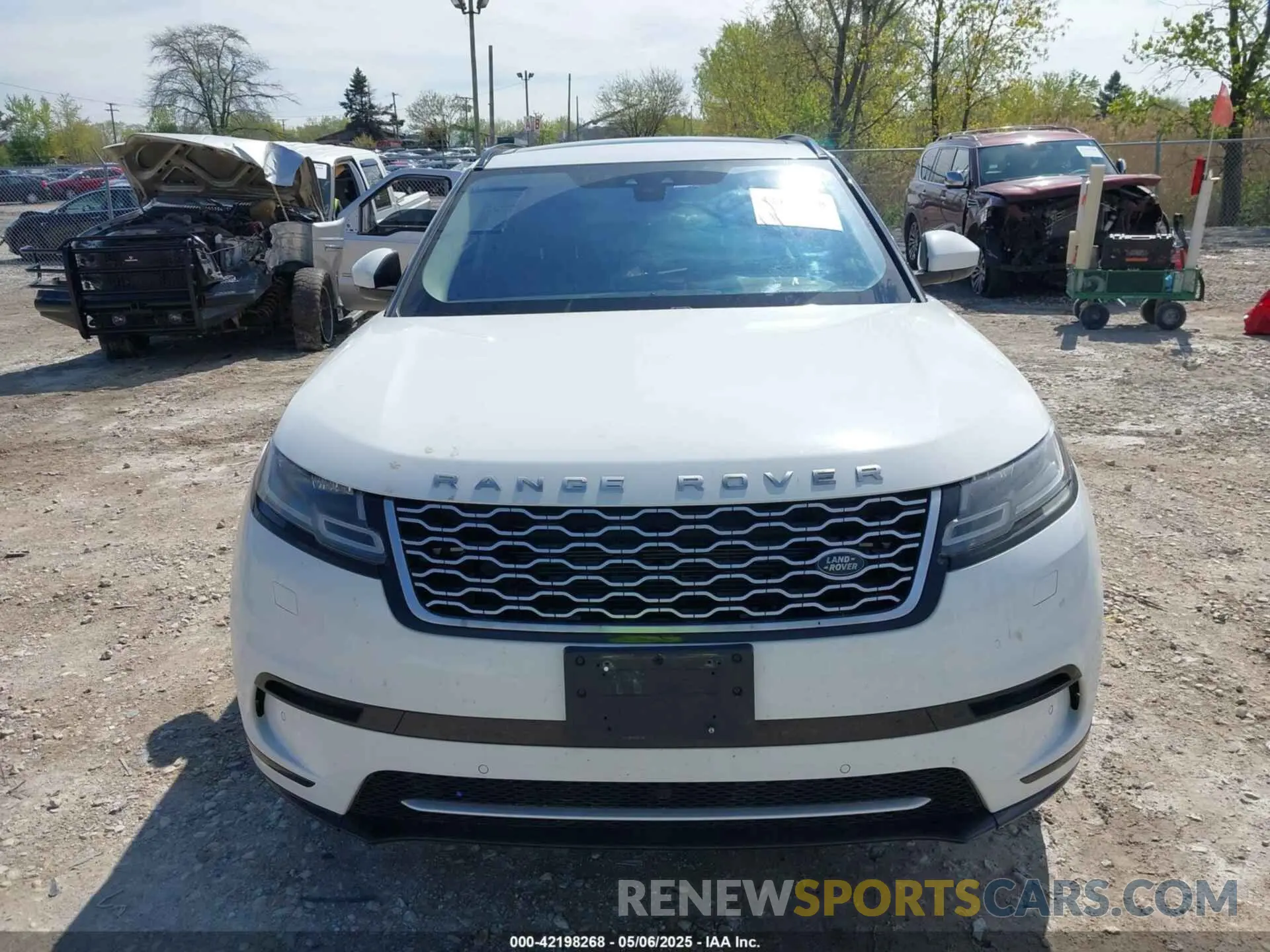 13 fotografías del automóvil dañado SALYB2EX6KA227908 LAND ROVER RANGE ROVER VELAR 2019