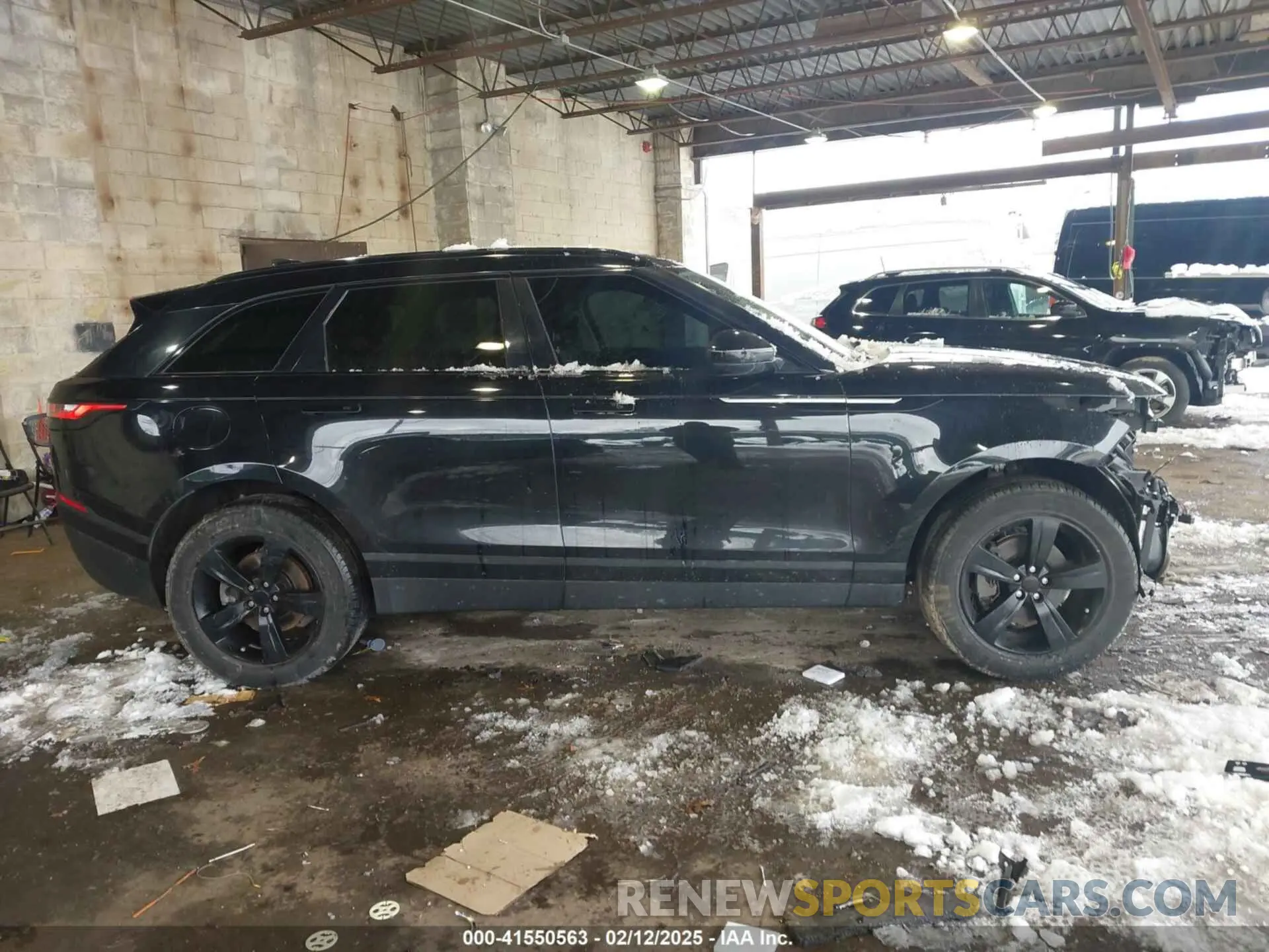 13 fotografías del automóvil dañado SALYB2EX7KA783693 LAND ROVER RANGE ROVER VELAR 2019