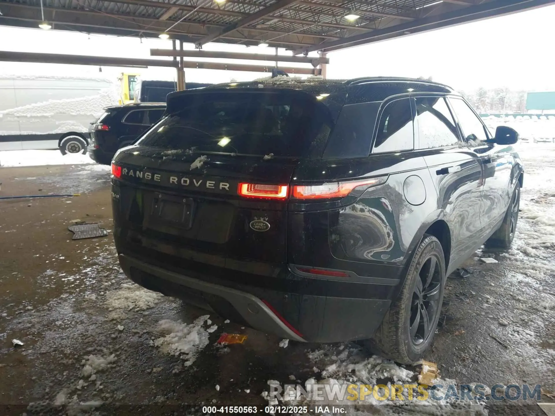 4 fotografías del automóvil dañado SALYB2EX7KA783693 LAND ROVER RANGE ROVER VELAR 2019