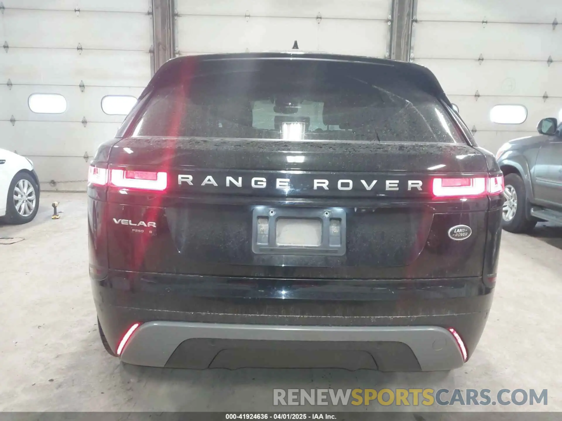 16 fotografías del automóvil dañado SALYB2EX8KA220409 LAND ROVER RANGE ROVER VELAR 2019