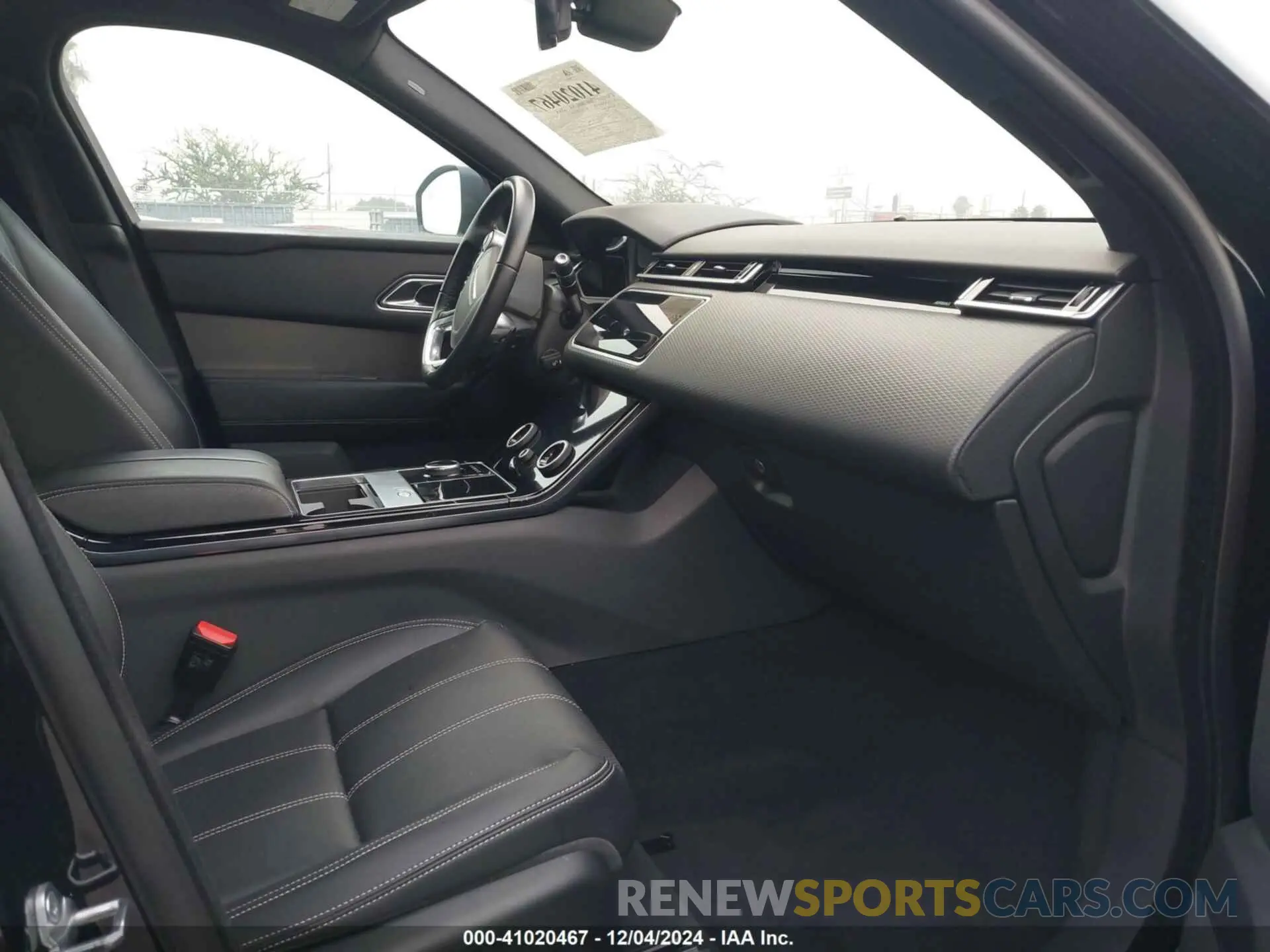 5 fotografías del automóvil dañado SALYB2EX9KA783453 LAND ROVER RANGE ROVER VELAR 2019