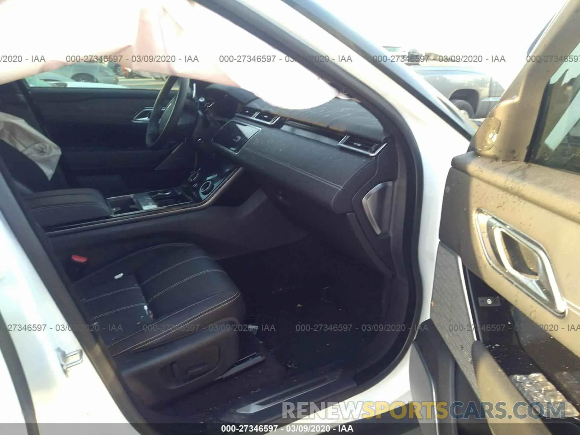 5 fotografías del automóvil dañado SALYL2EX5KA796214 LAND ROVER RANGE ROVER VELAR 2019