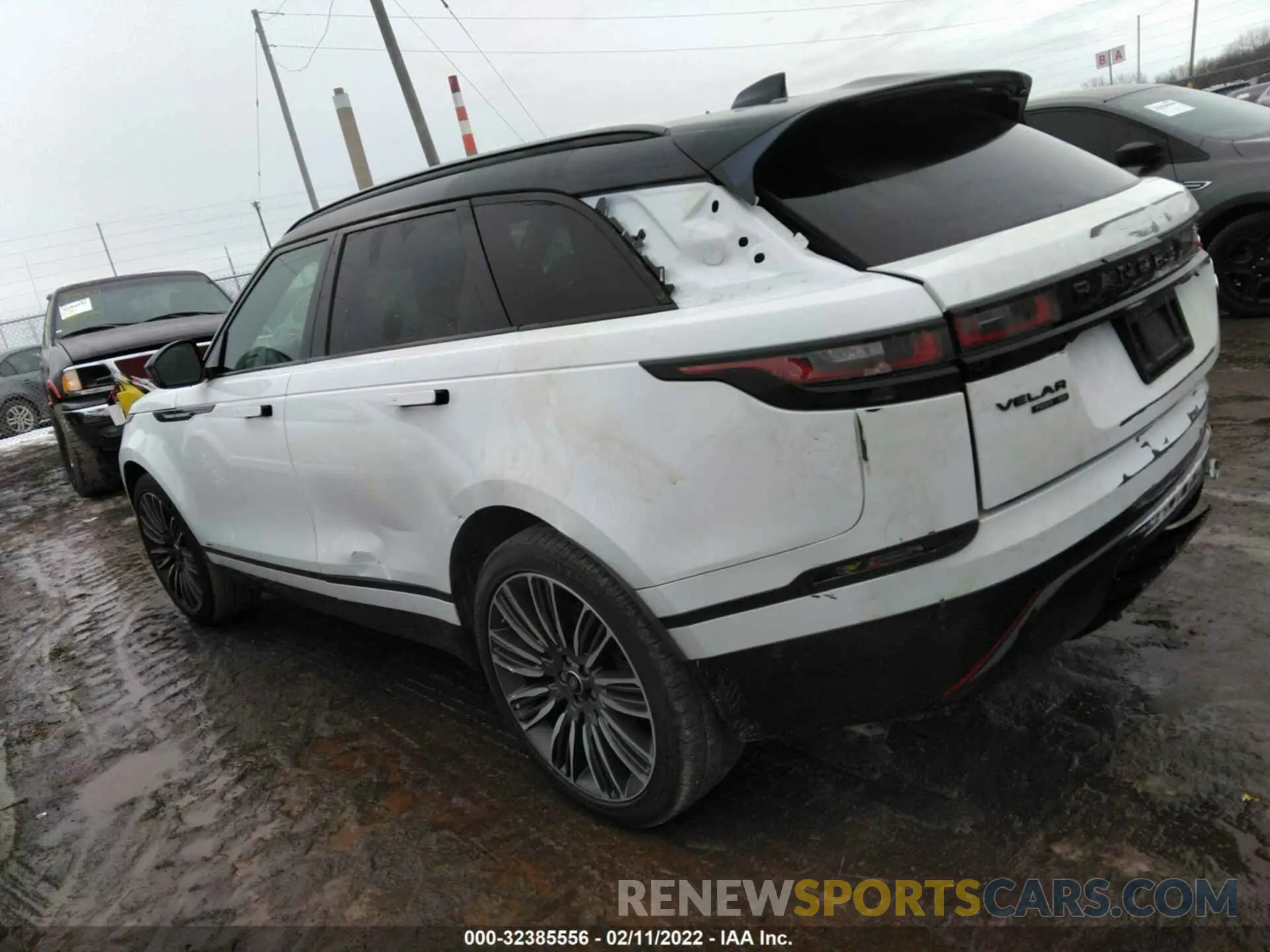 3 fotografías del automóvil dañado SALYL2EX6KA779499 LAND ROVER RANGE ROVER VELAR 2019