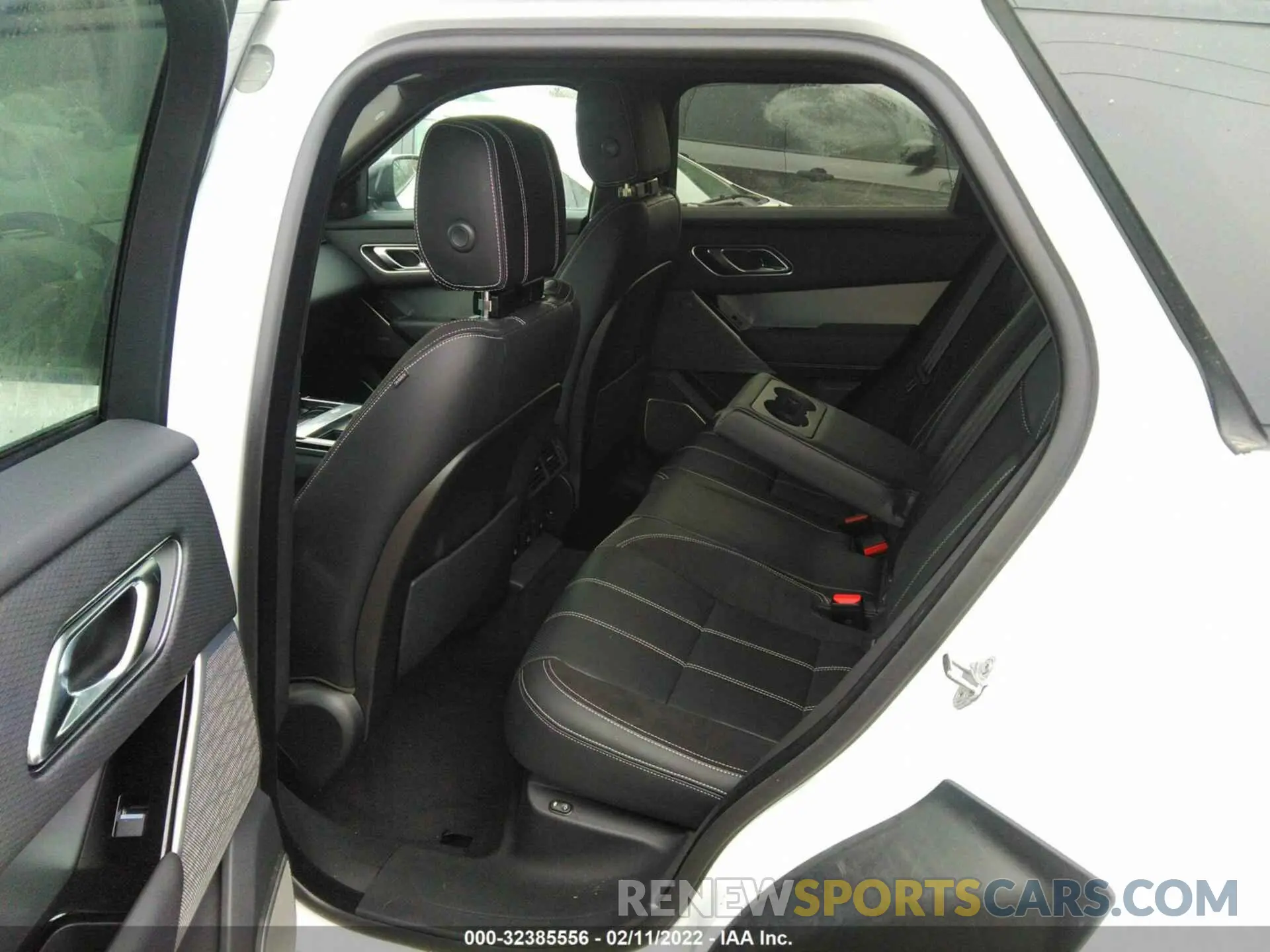 8 fotografías del automóvil dañado SALYL2EX6KA779499 LAND ROVER RANGE ROVER VELAR 2019