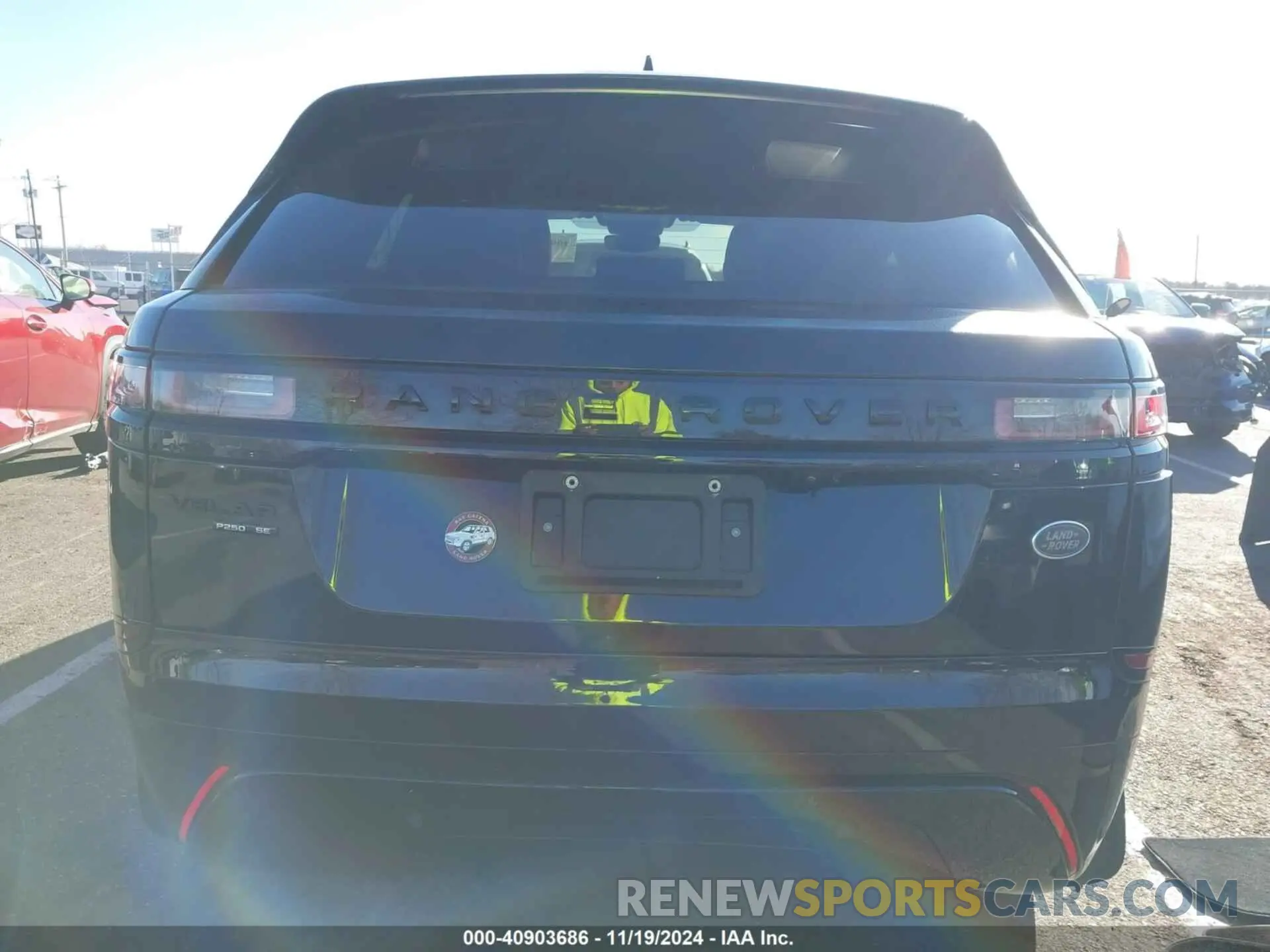 16 fotografías del automóvil dañado SALYL2EX6KA796383 LAND ROVER RANGE ROVER VELAR 2019