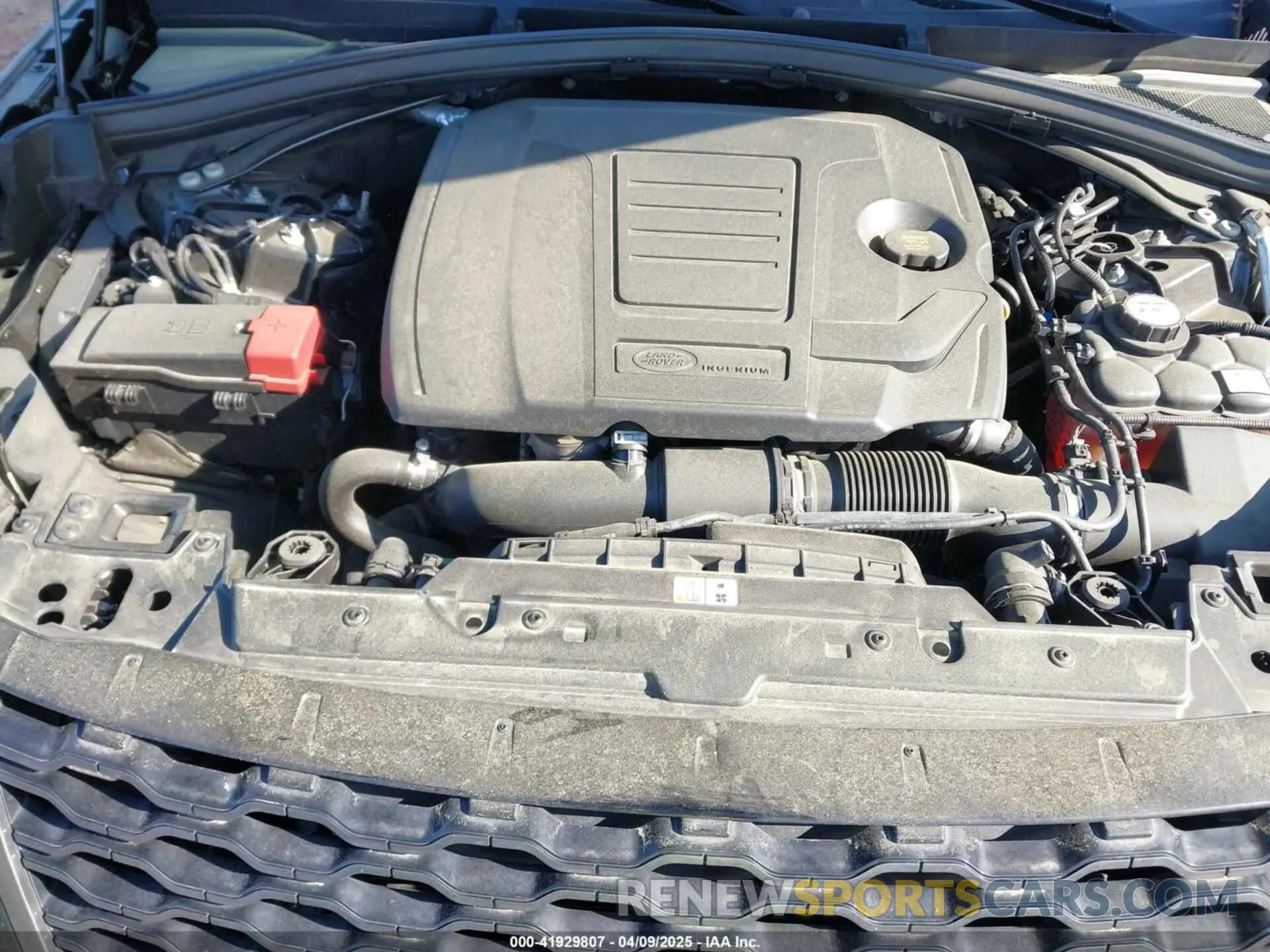 10 fotografías del automóvil dañado SALYL2EX7KA784128 LAND ROVER RANGE ROVER VELAR 2019
