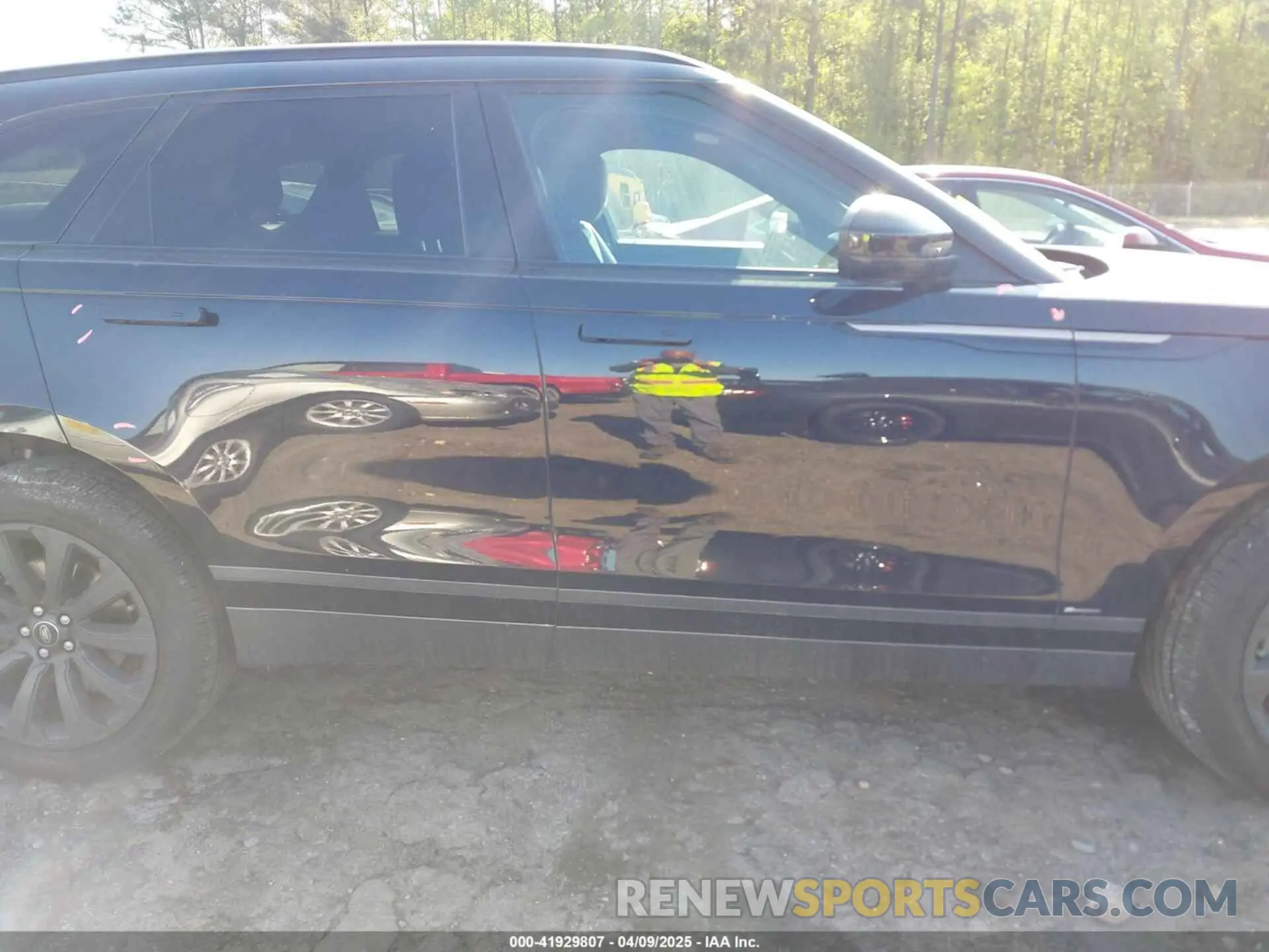 13 fotografías del automóvil dañado SALYL2EX7KA784128 LAND ROVER RANGE ROVER VELAR 2019