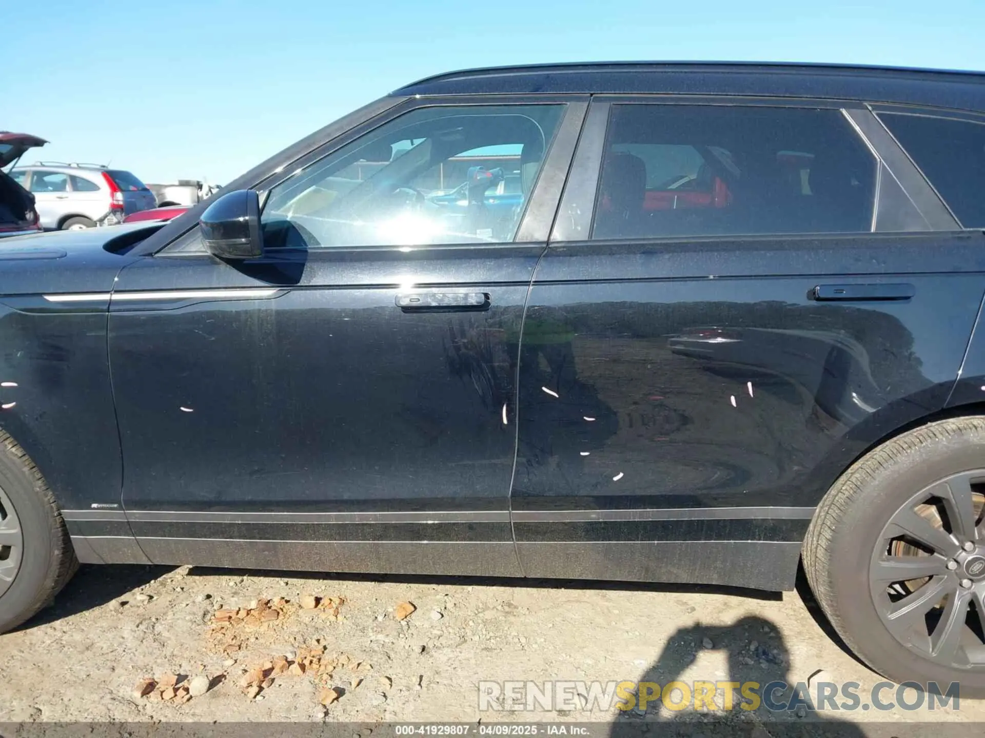 14 fotografías del automóvil dañado SALYL2EX7KA784128 LAND ROVER RANGE ROVER VELAR 2019