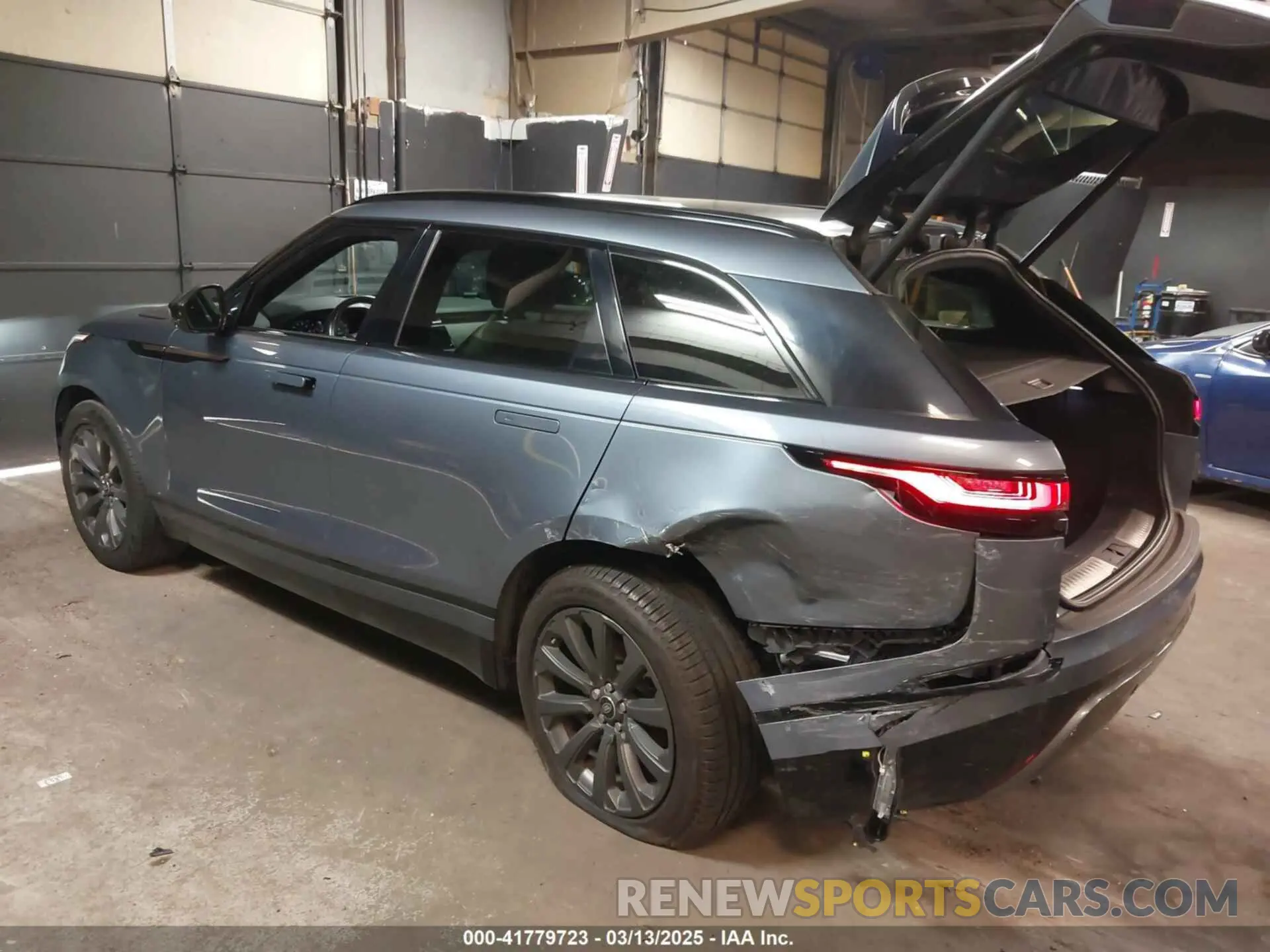 3 fotografías del automóvil dañado SALYL2EX8KA220360 LAND ROVER RANGE ROVER VELAR 2019