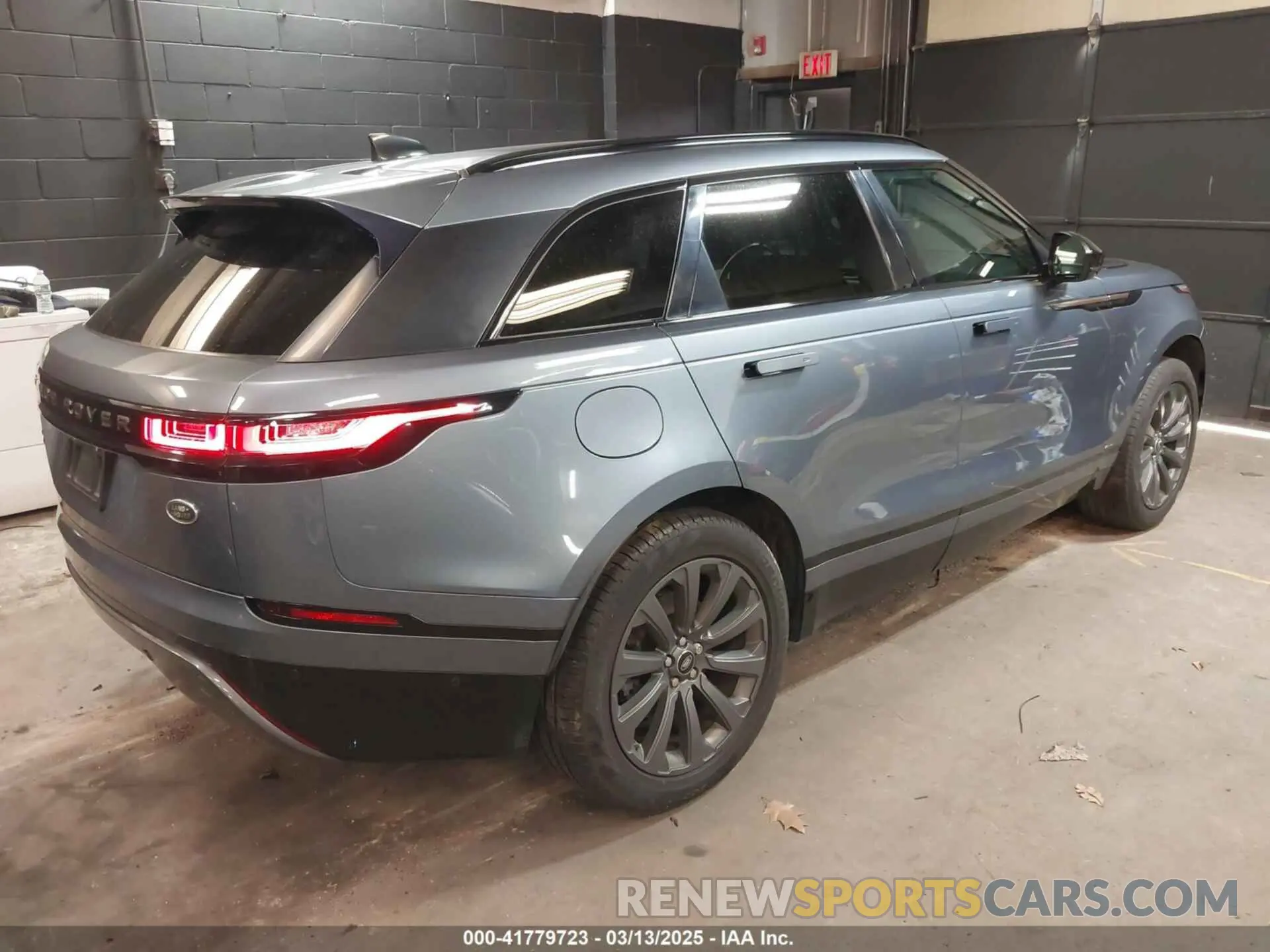 4 fotografías del automóvil dañado SALYL2EX8KA220360 LAND ROVER RANGE ROVER VELAR 2019