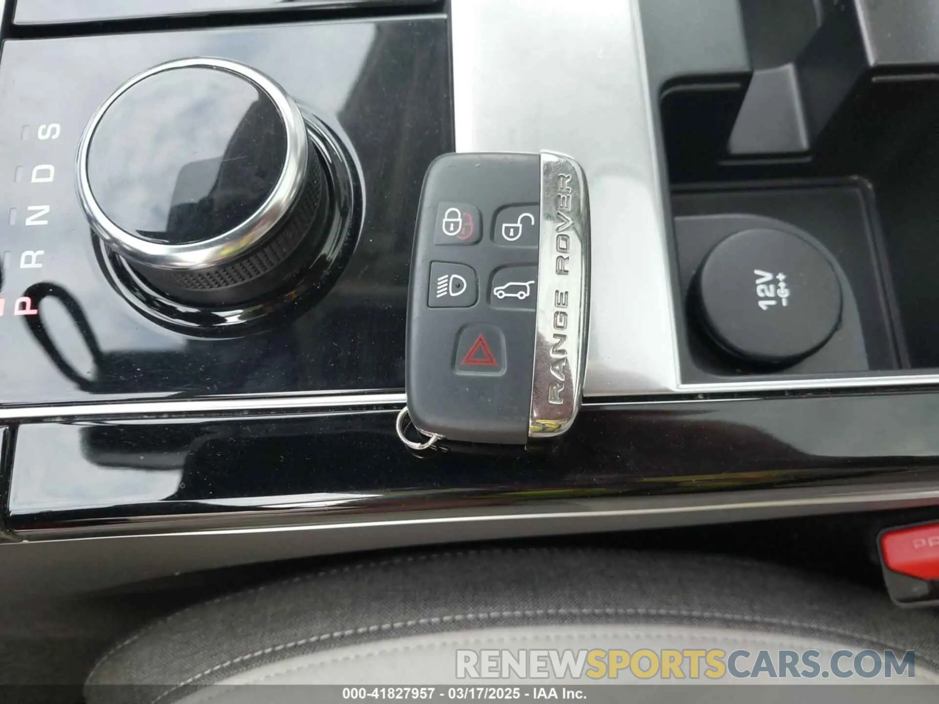 11 fotografías del automóvil dañado SALYL2EX8KA783134 LAND ROVER RANGE ROVER VELAR 2019