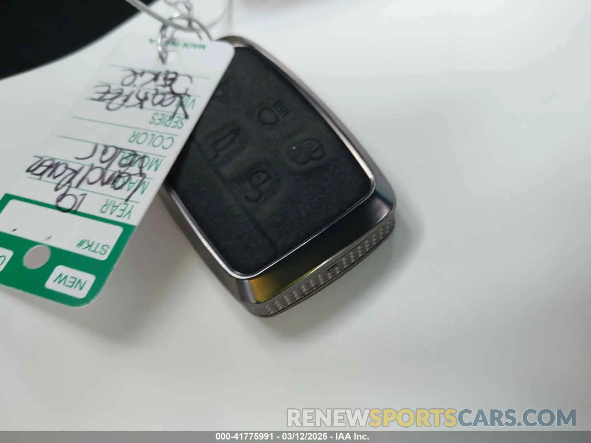 11 fotografías del automóvil dañado SALYL2EX9KA782364 LAND ROVER RANGE ROVER VELAR 2019