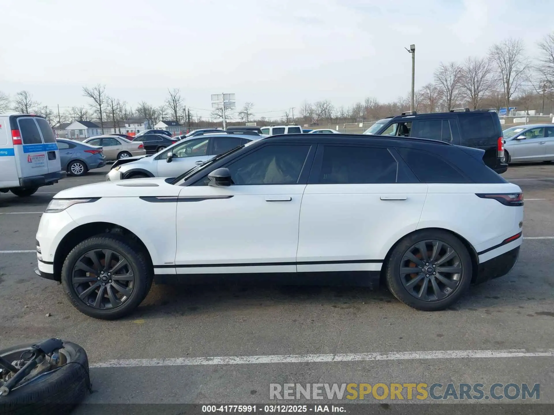 14 fotografías del automóvil dañado SALYL2EX9KA782364 LAND ROVER RANGE ROVER VELAR 2019