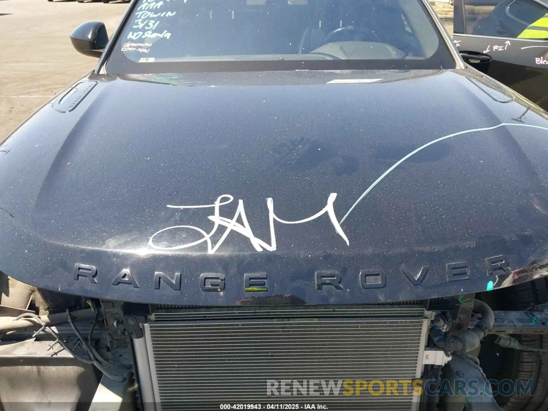 10 fotografías del automóvil dañado SALYL2EXXKA217654 LAND ROVER RANGE ROVER VELAR 2019
