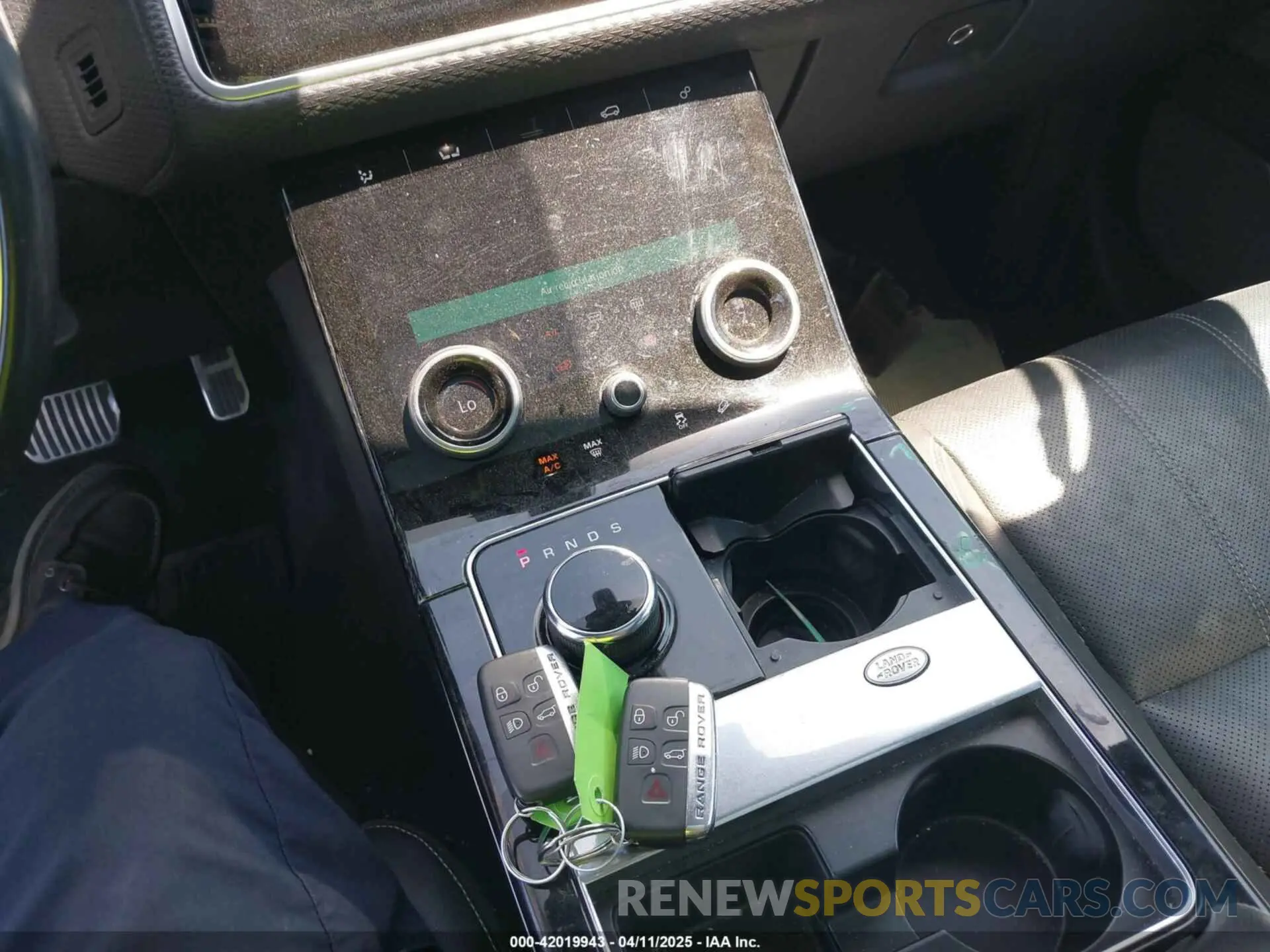 11 fotografías del automóvil dañado SALYL2EXXKA217654 LAND ROVER RANGE ROVER VELAR 2019