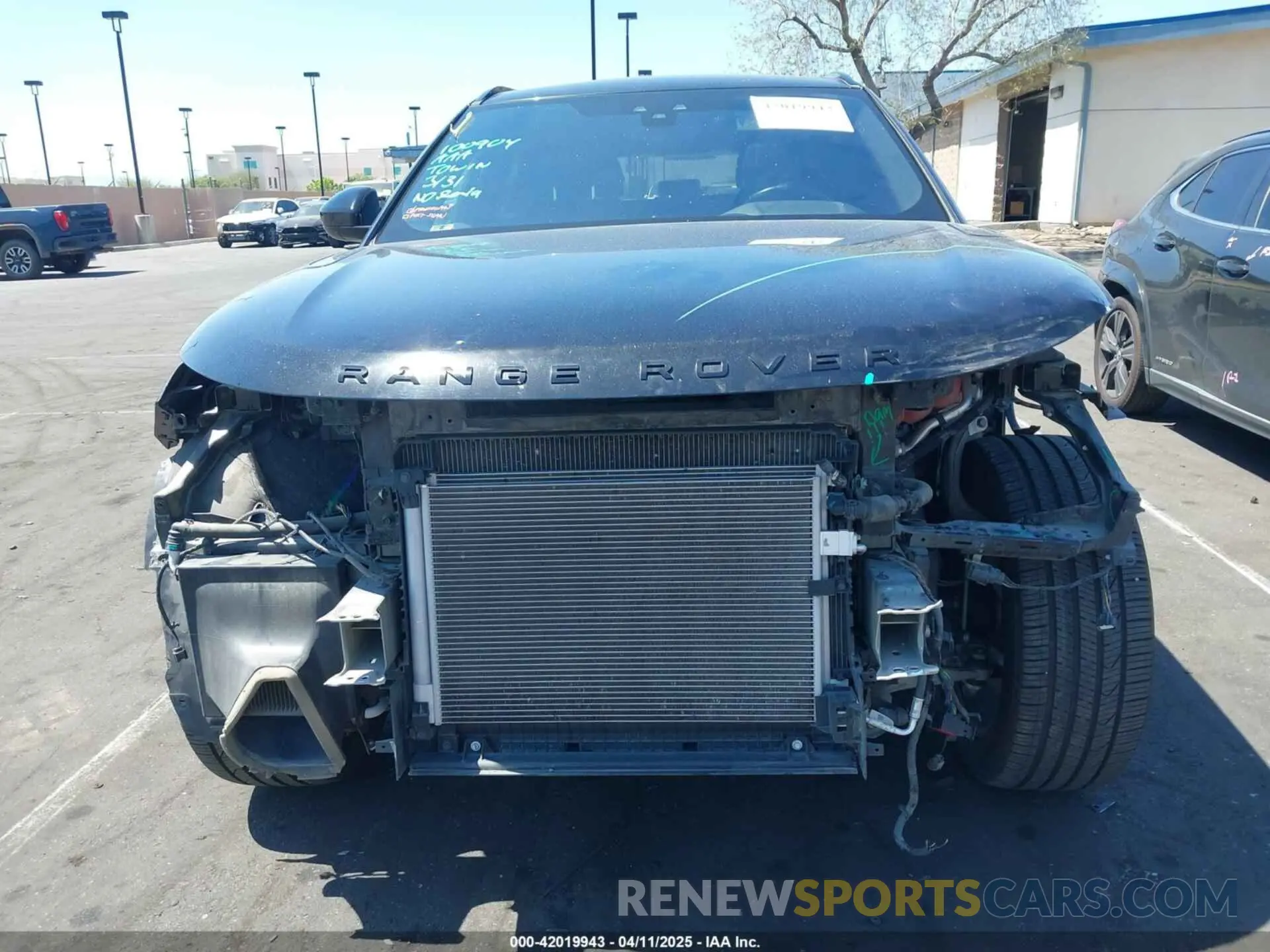 13 fotografías del automóvil dañado SALYL2EXXKA217654 LAND ROVER RANGE ROVER VELAR 2019