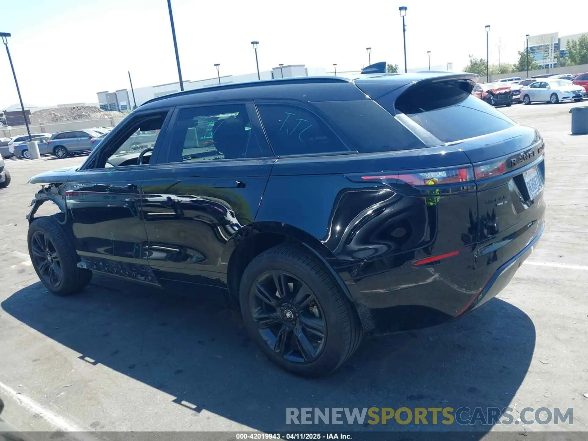 15 fotografías del automóvil dañado SALYL2EXXKA217654 LAND ROVER RANGE ROVER VELAR 2019