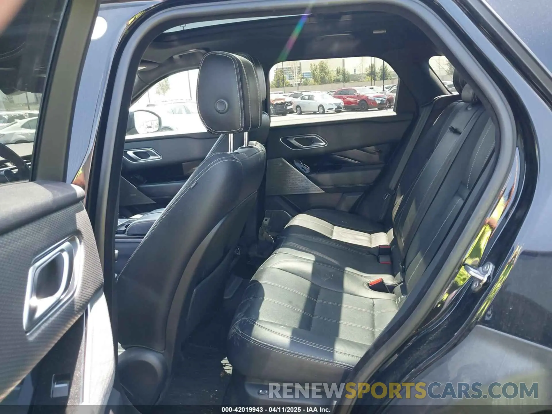 8 fotografías del automóvil dañado SALYL2EXXKA217654 LAND ROVER RANGE ROVER VELAR 2019