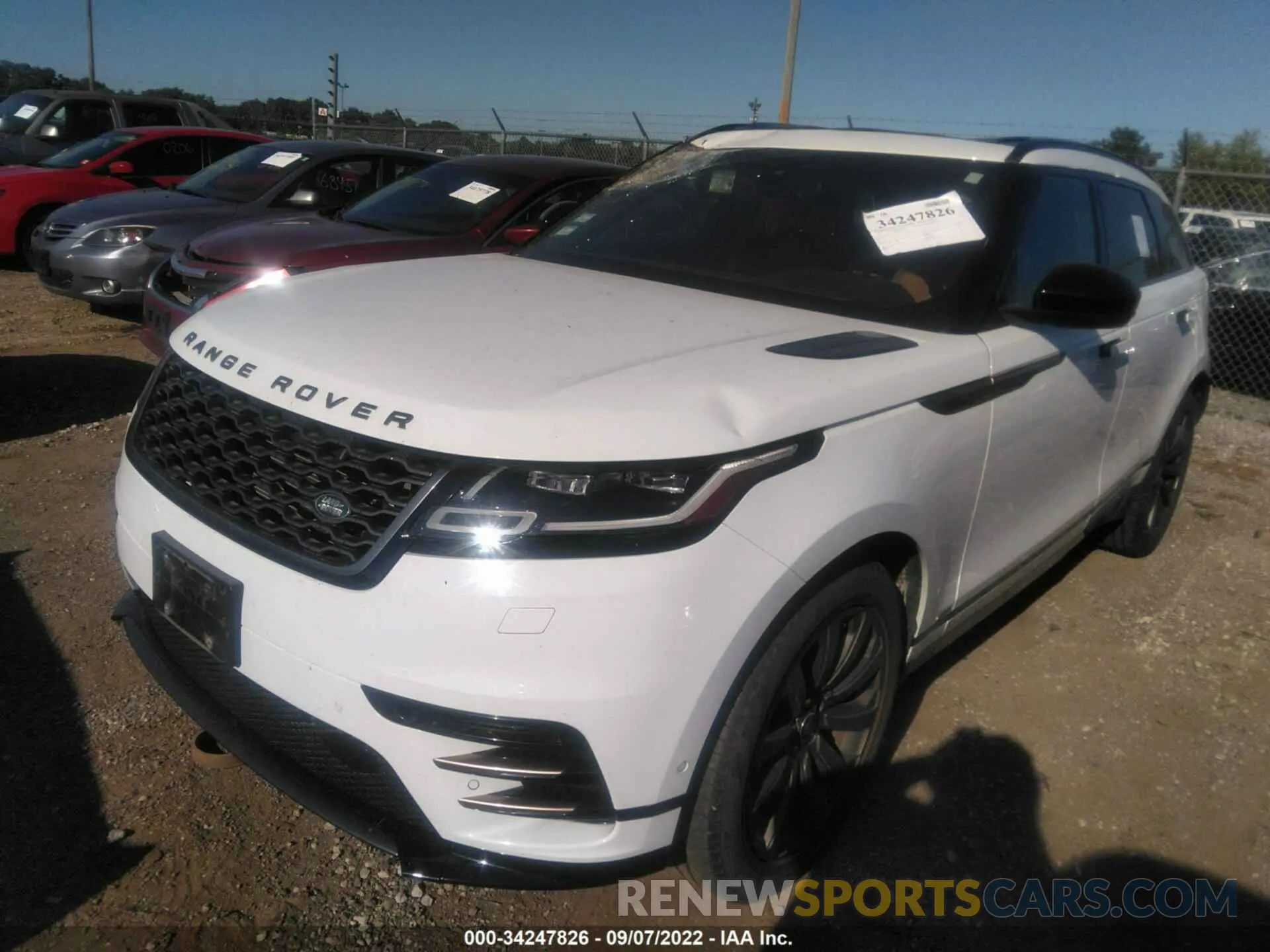 2 fotografías del automóvil dañado SALYL2FVXKA228277 LAND ROVER RANGE ROVER VELAR 2019