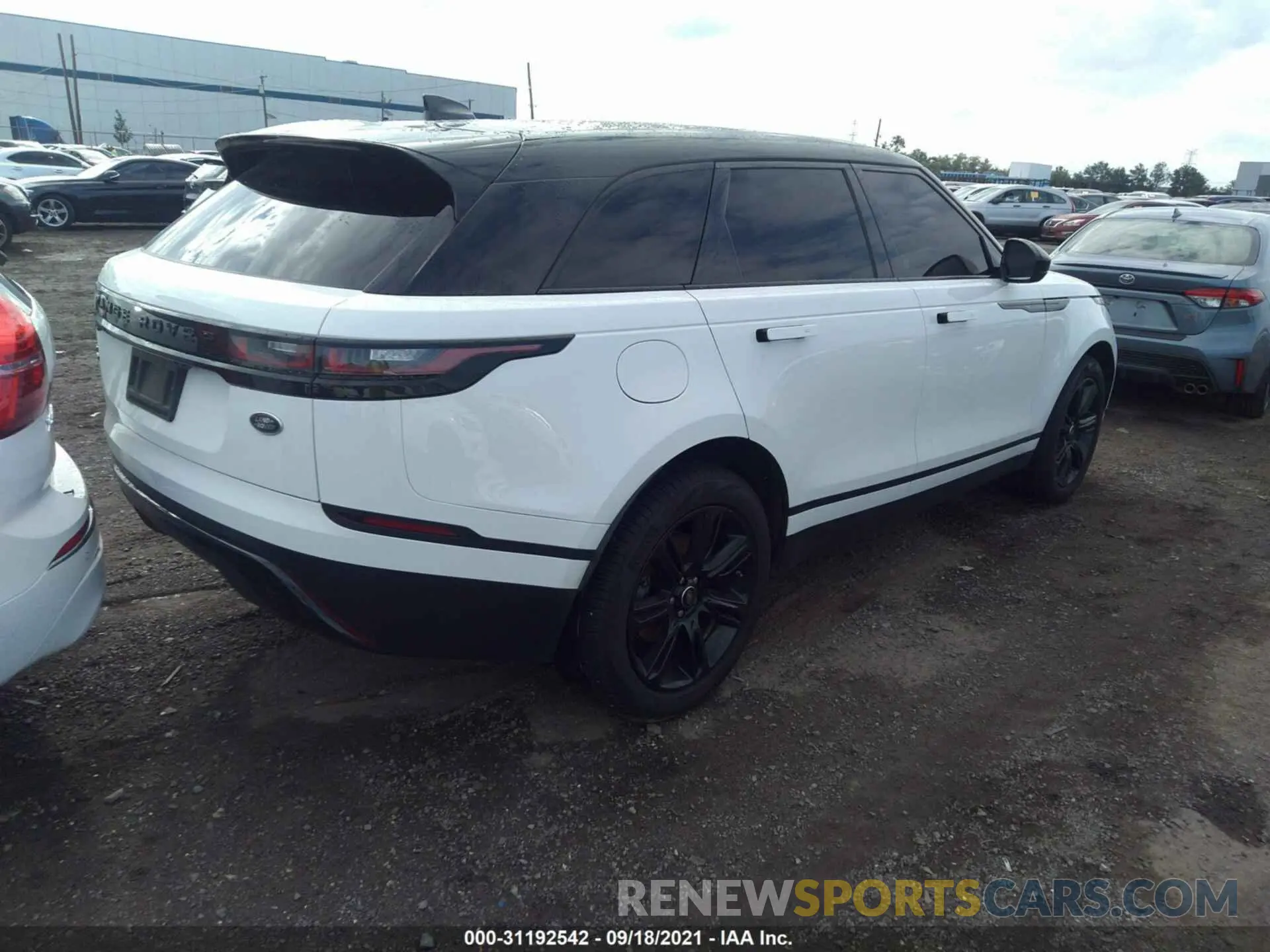 4 fotografías del automóvil dañado SALYB2EX0LA278001 LAND ROVER RANGE ROVER VELAR 2020