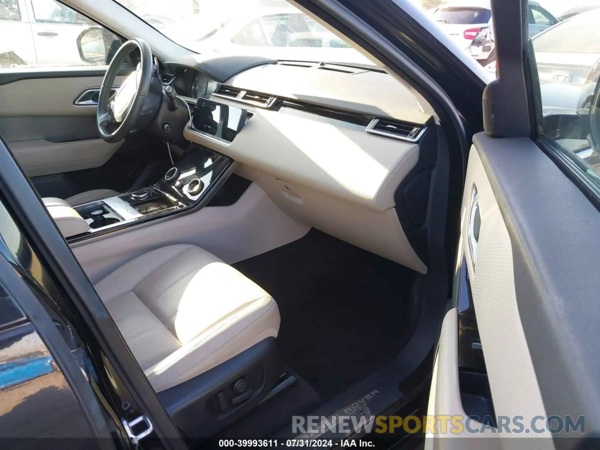 5 fotografías del automóvil dañado SALYB2EX2LA290537 LAND ROVER RANGE ROVER VELAR 2020