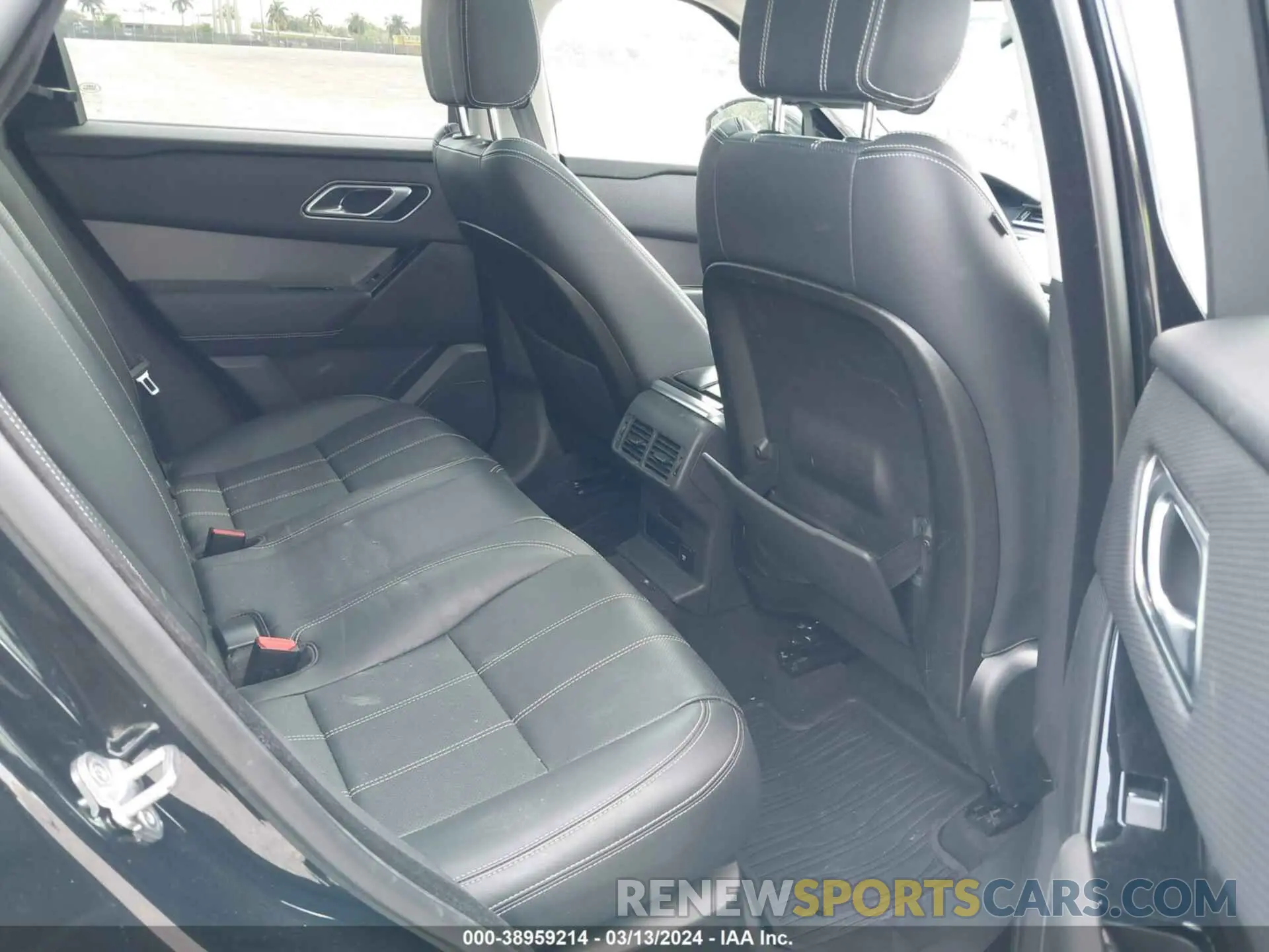 8 fotografías del automóvil dañado SALYB2EX2LA295172 LAND ROVER RANGE ROVER VELAR 2020