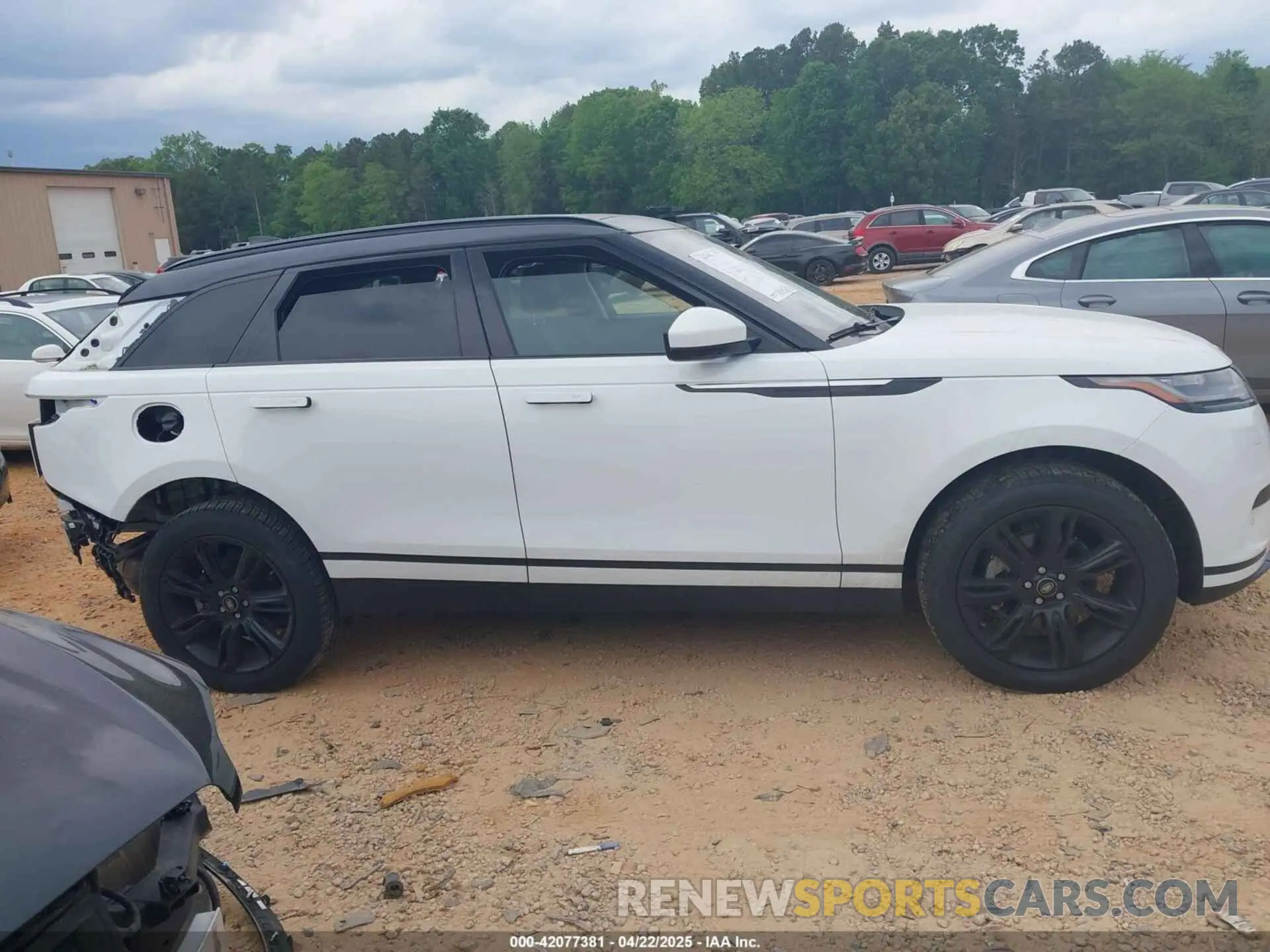 12 fotografías del automóvil dañado SALYB2EX3LA292863 LAND ROVER RANGE ROVER VELAR 2020