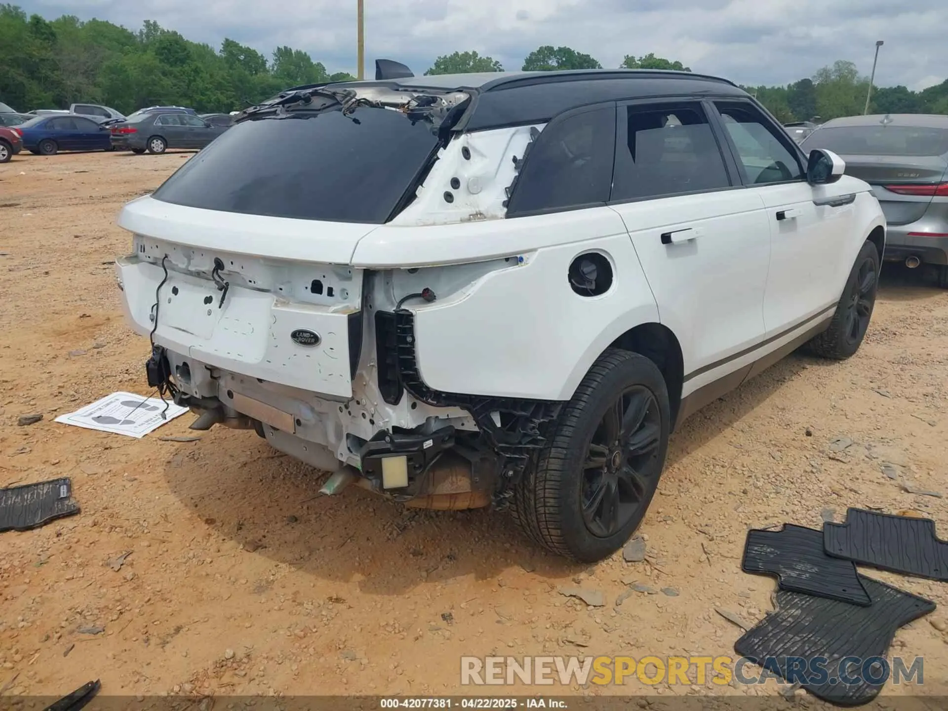 4 fotografías del automóvil dañado SALYB2EX3LA292863 LAND ROVER RANGE ROVER VELAR 2020