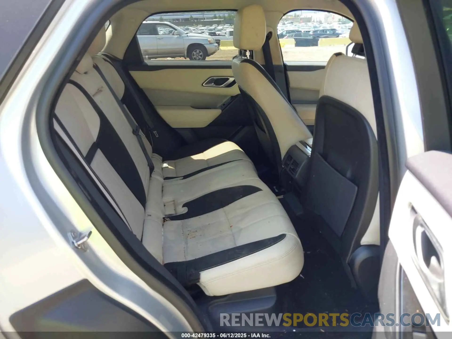 8 fotografías del automóvil dañado SALYB2EX4LA242330 LAND ROVER RANGE ROVER VELAR 2020