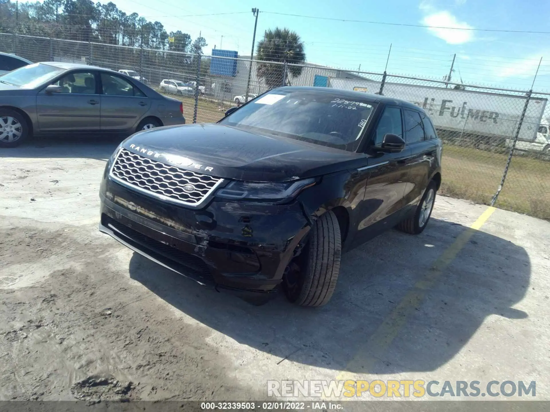 2 fotografías del automóvil dañado SALYB2EX4LA258463 LAND ROVER RANGE ROVER VELAR 2020