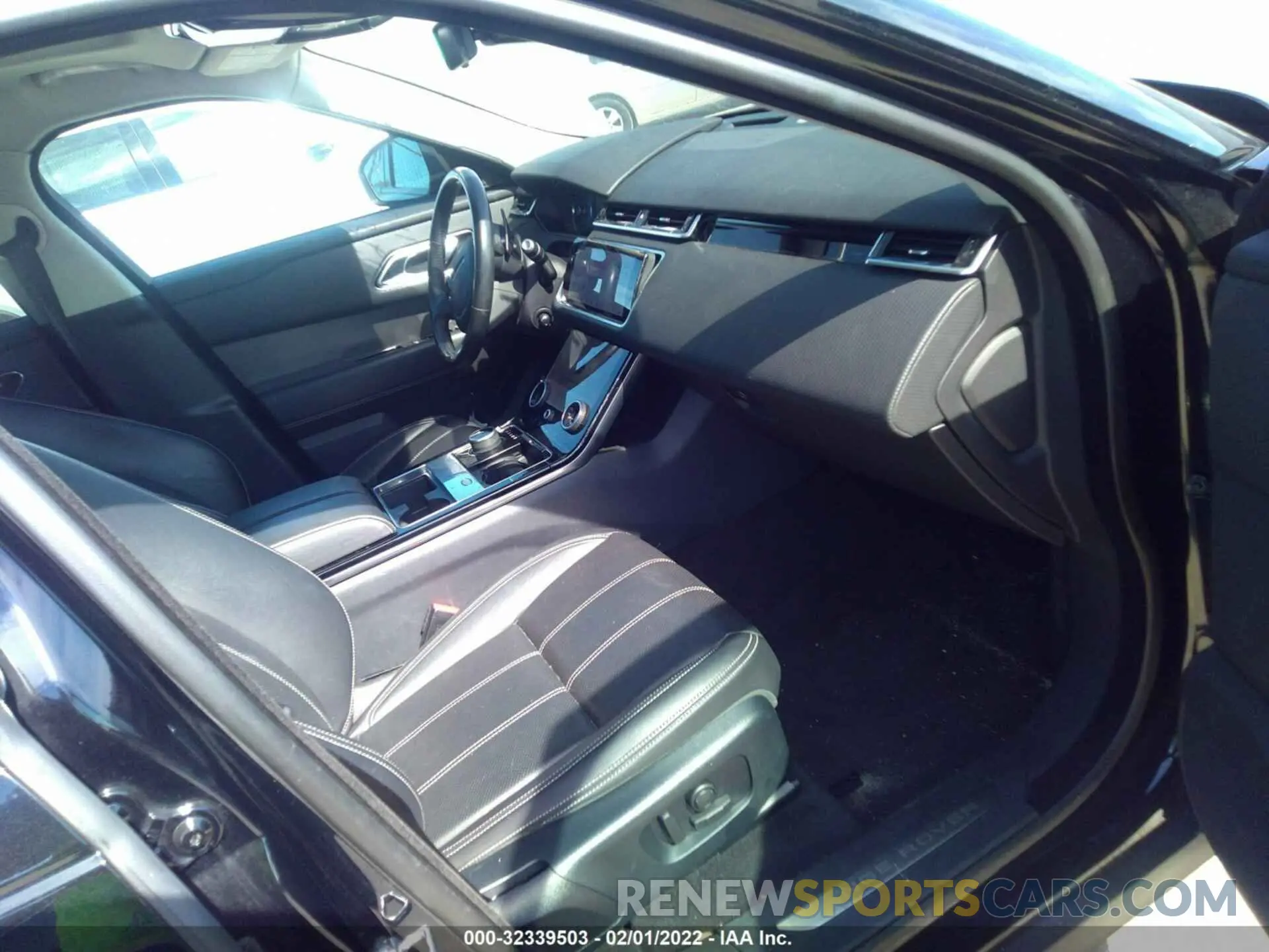5 fotografías del automóvil dañado SALYB2EX4LA258463 LAND ROVER RANGE ROVER VELAR 2020