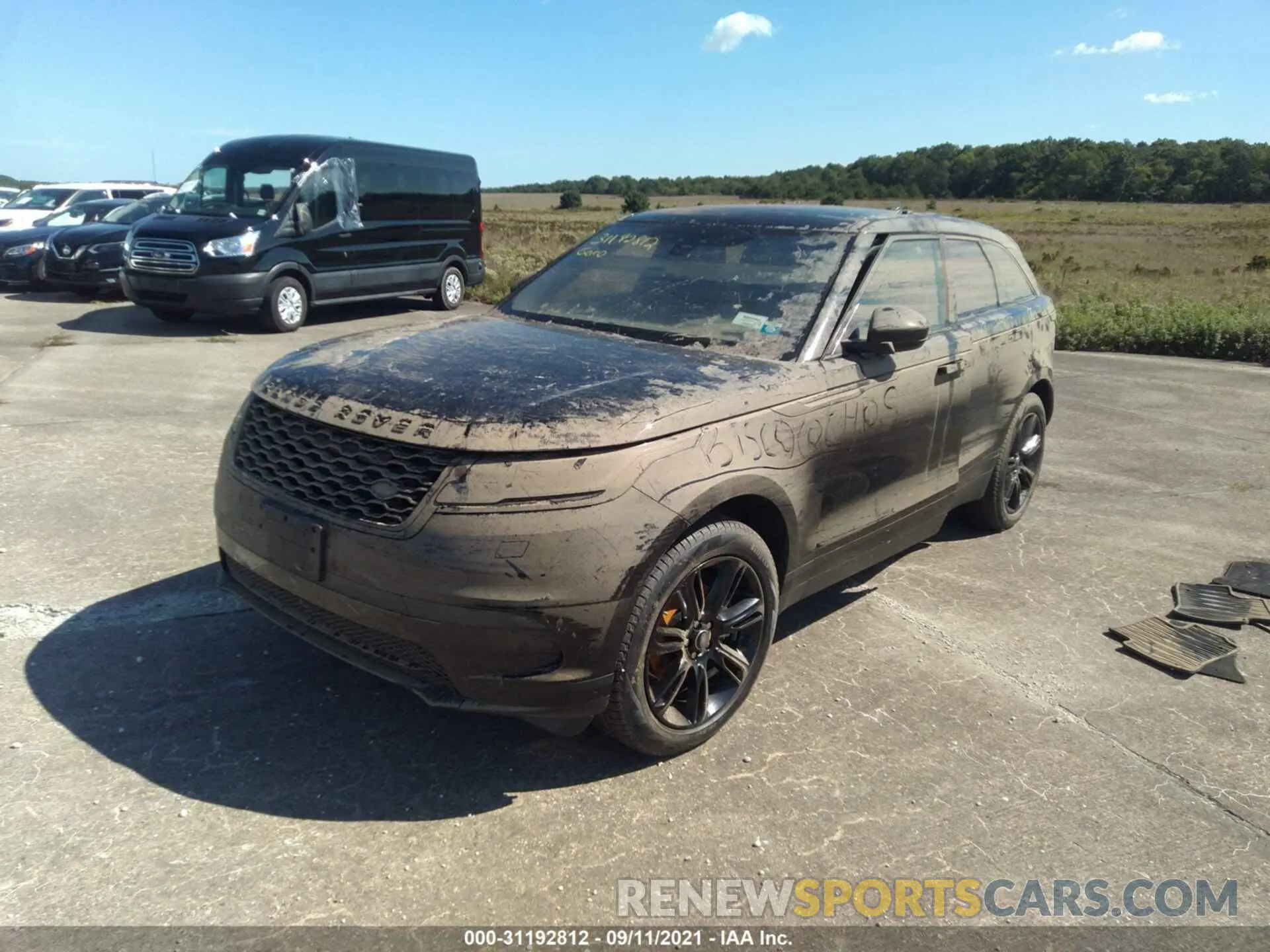 2 fotografías del automóvil dañado SALYB2EX6LA296101 LAND ROVER RANGE ROVER VELAR 2020